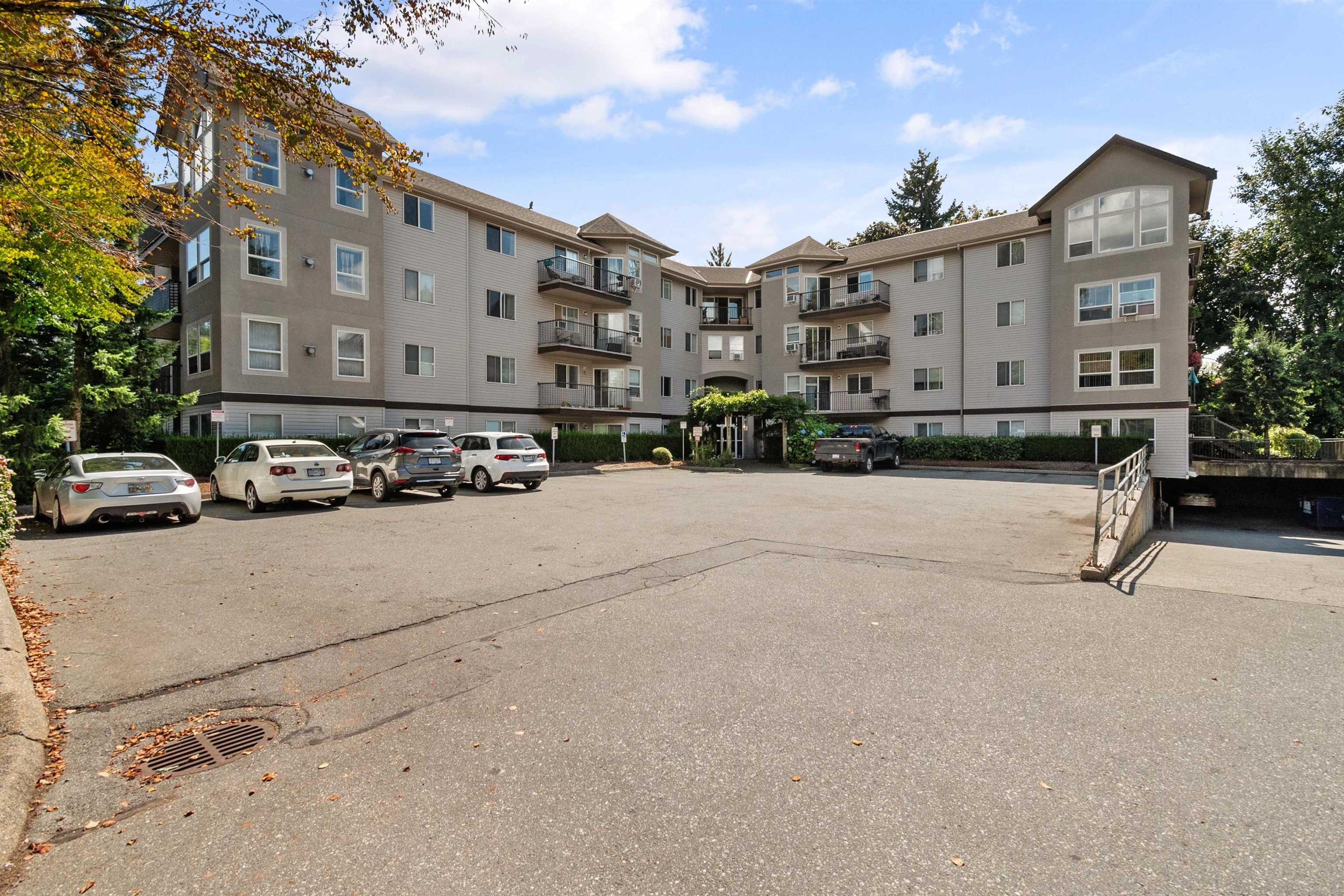 33480 George Ferguson Way, Abbotsford - Exteriors - Full Complex View - Photo 4