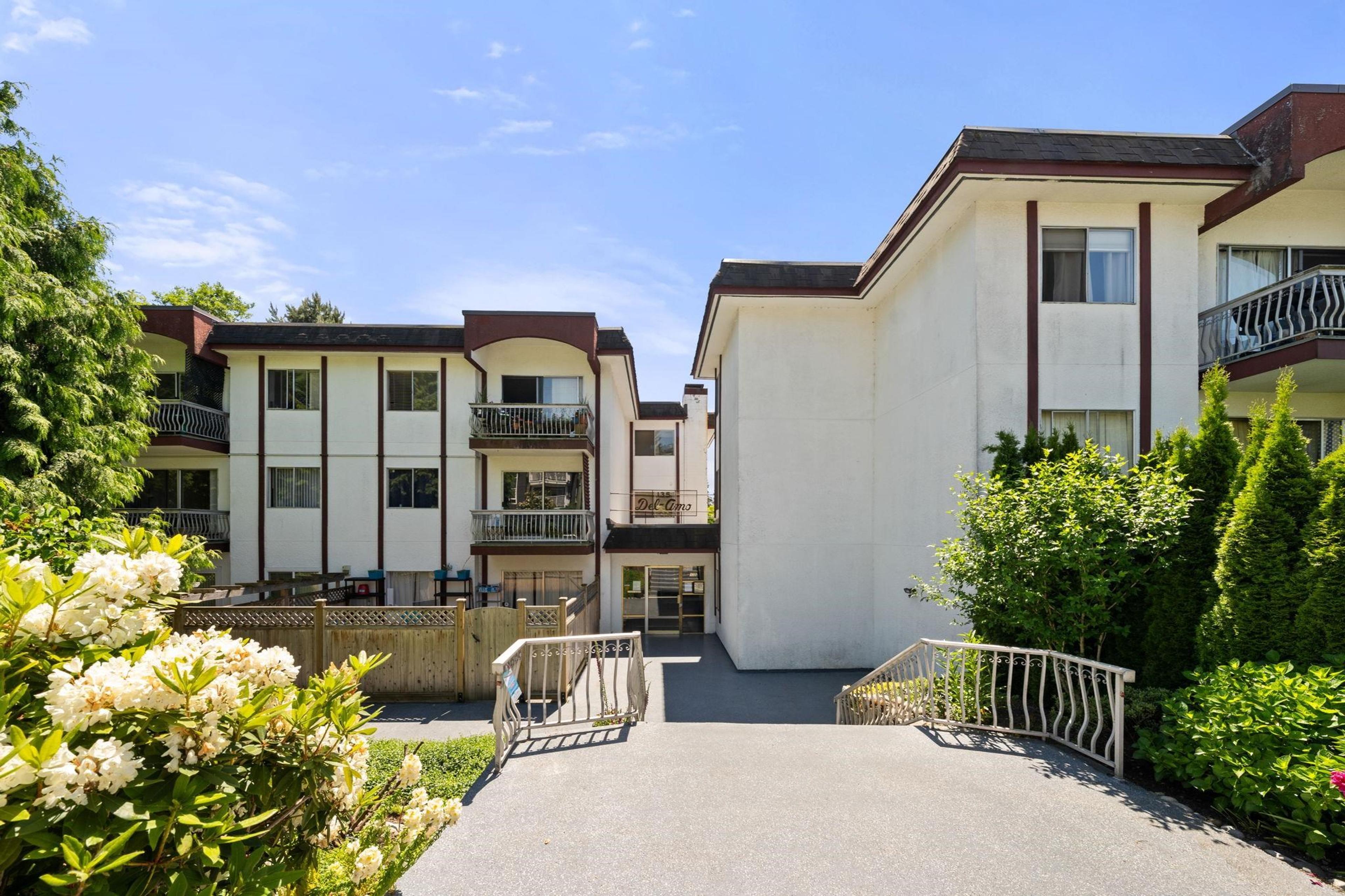 135 W 21st Street, North Vancouver - Exteriors - Full Complex View - Photo 1