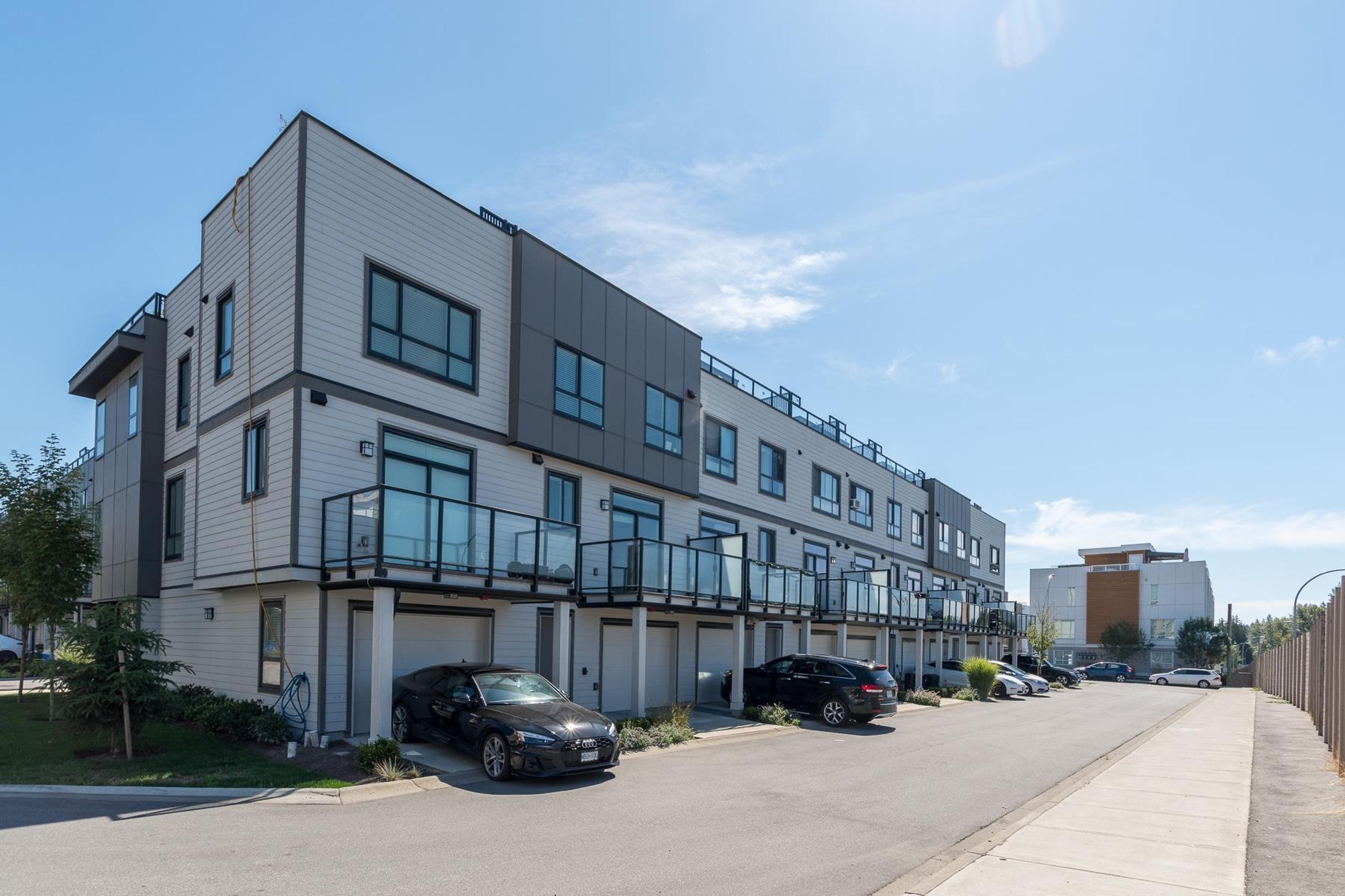 19631 55a Avenue, Langley - Exteriors - Full Complex View - Photo 4