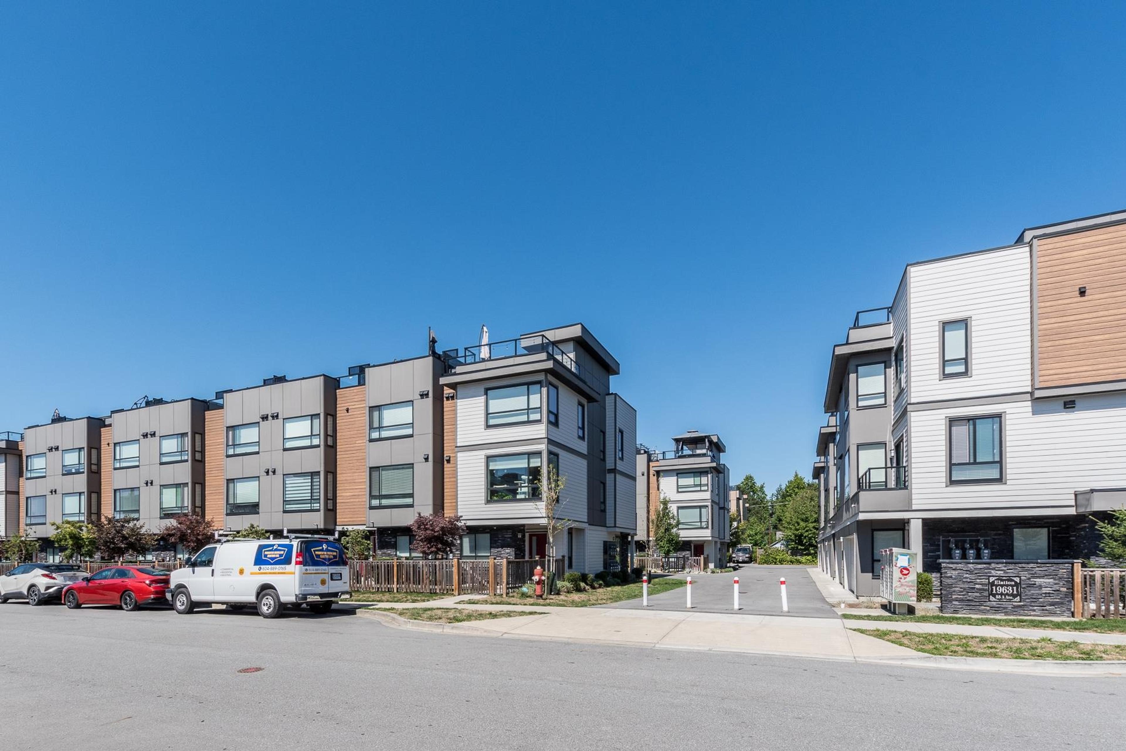 19631 55a Avenue, Langley - Exteriors - Full Complex View - Photo 6