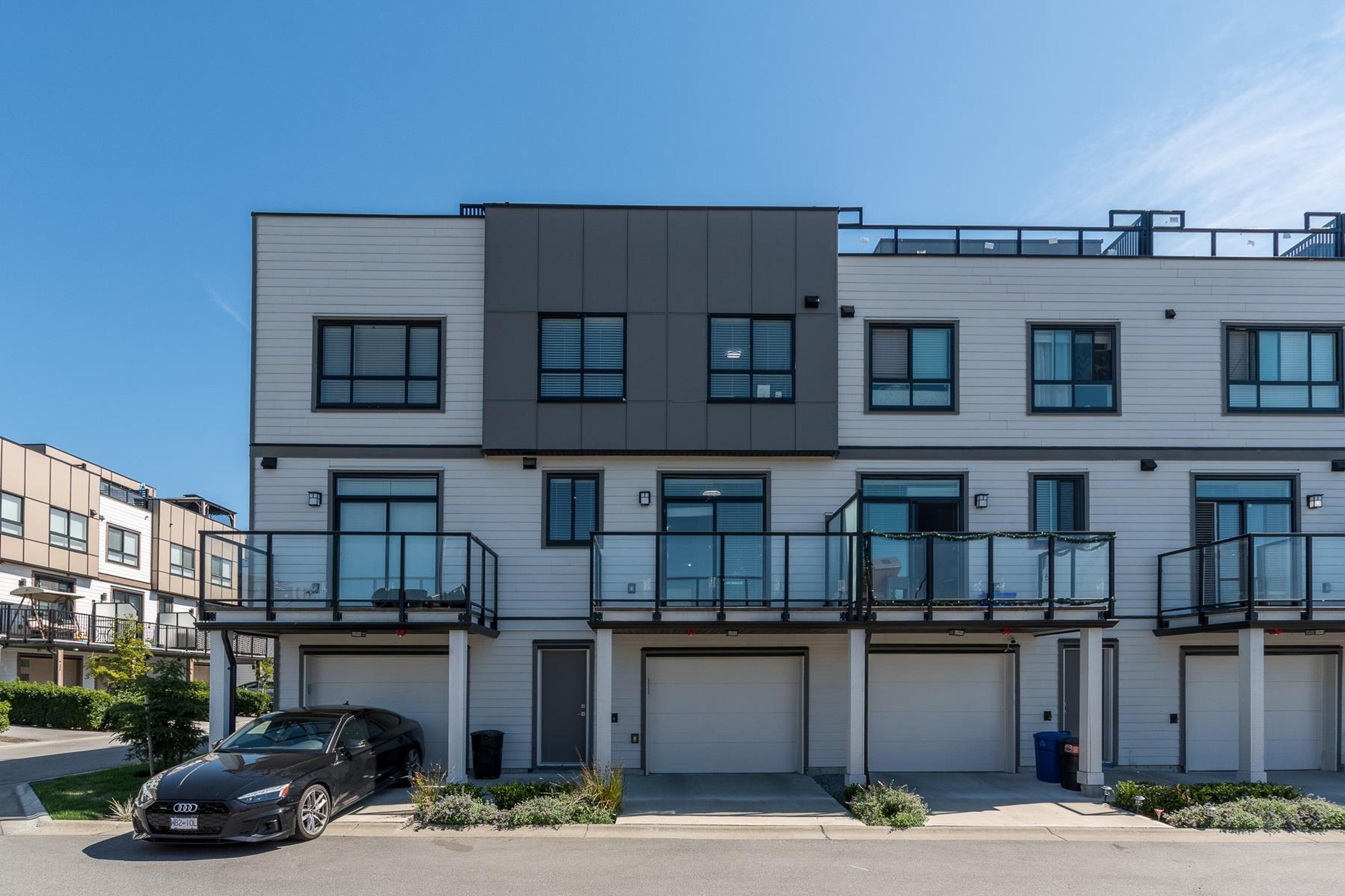 19631 55a Avenue, Langley - Exteriors - Full Complex View - Photo 8