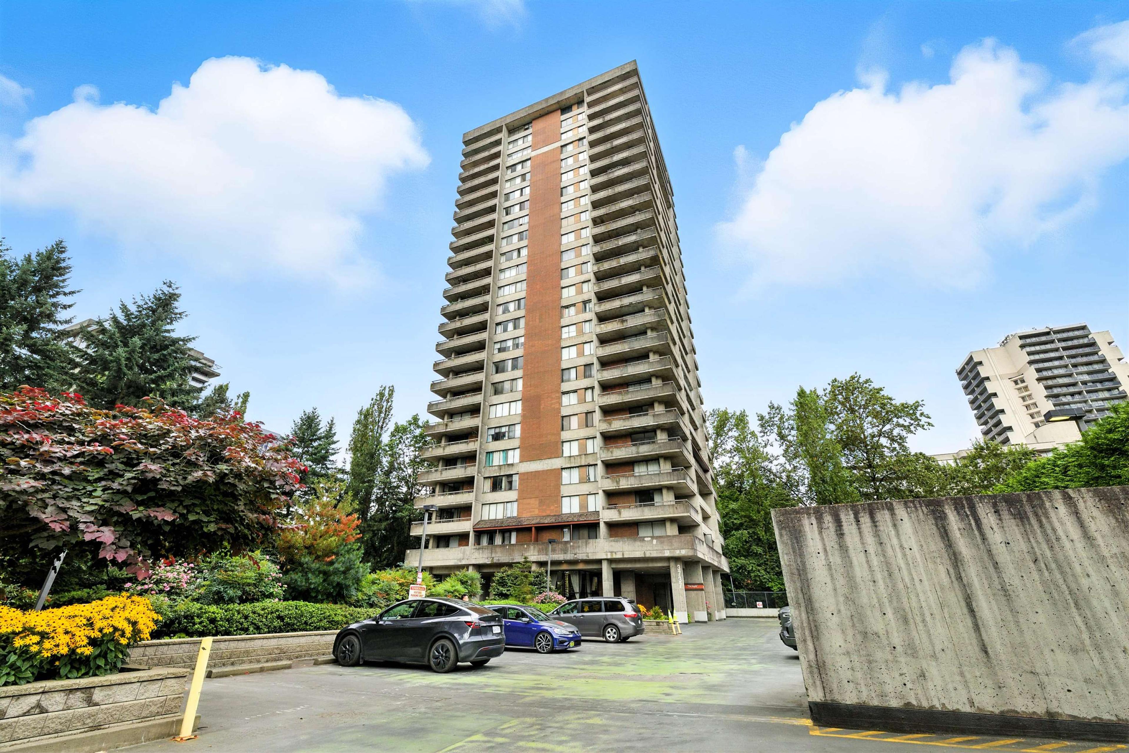 3737 Bartlett Court, Burnaby - Exteriors - Photo 1