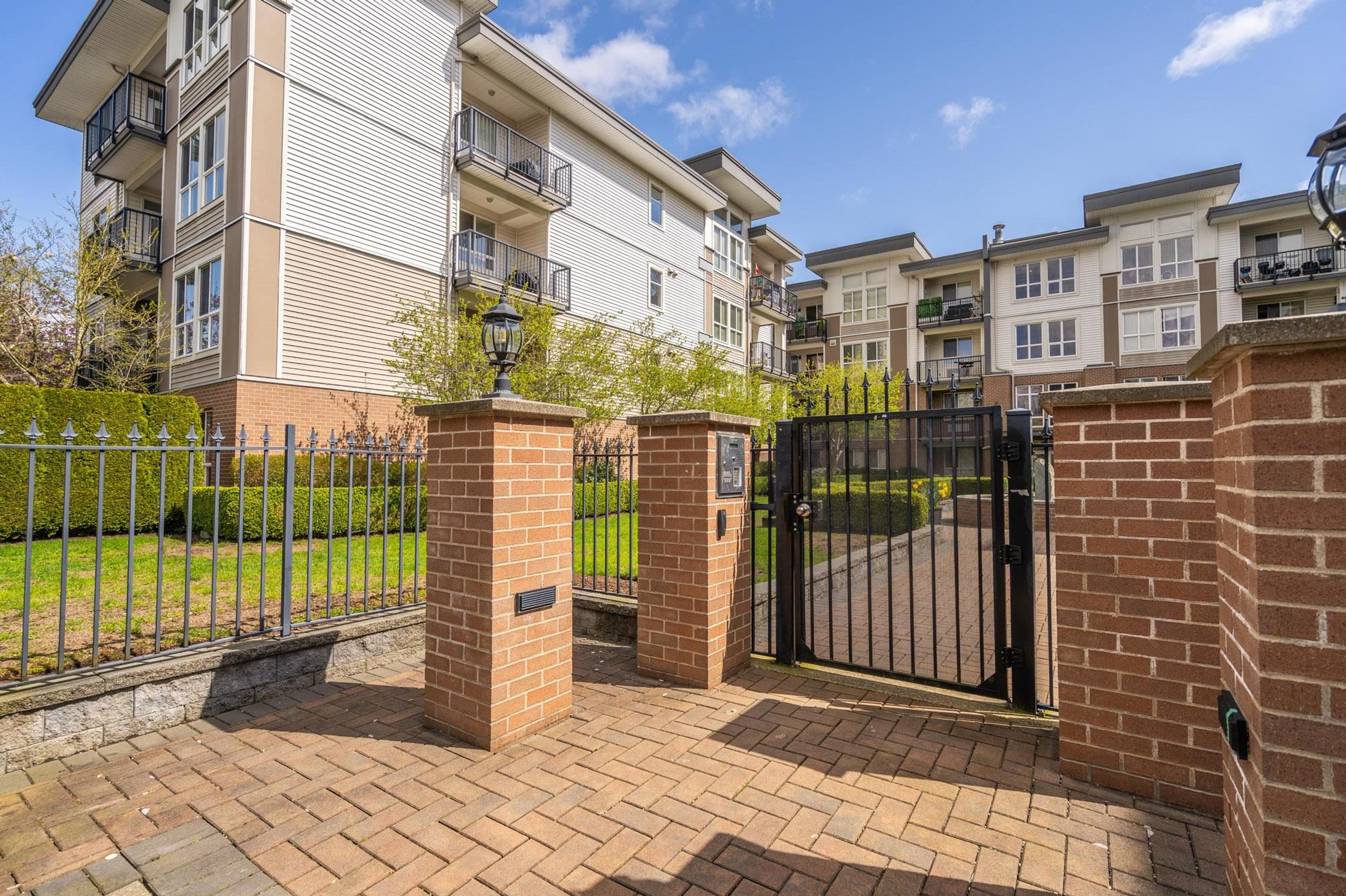 5430 201 Street, Langley - Exteriors - Full Complex View - Photo 4