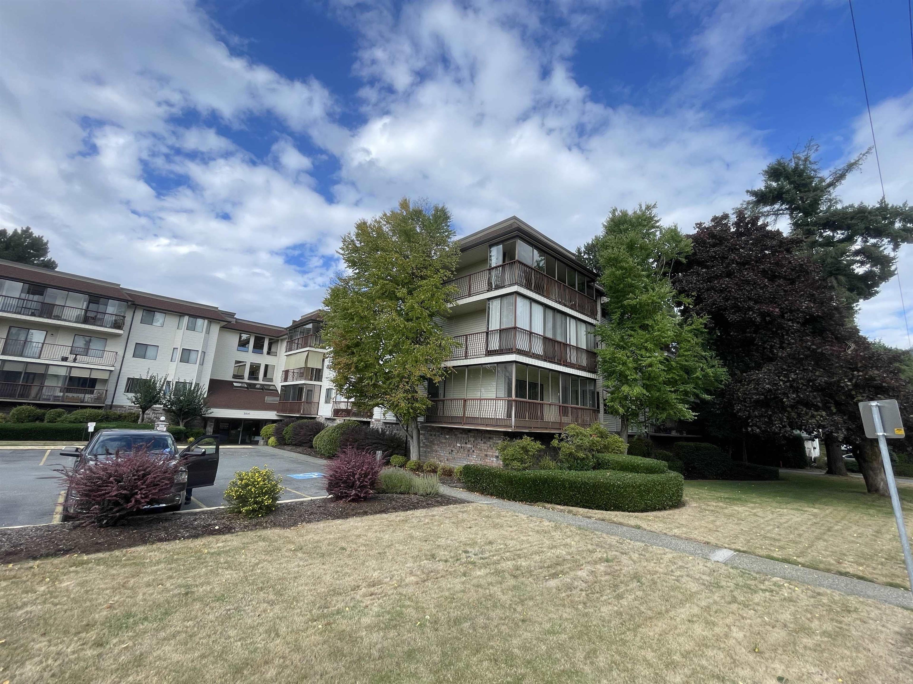 2414 Church Street, Abbotsford - Exteriors - Full Complex View - Photo 4