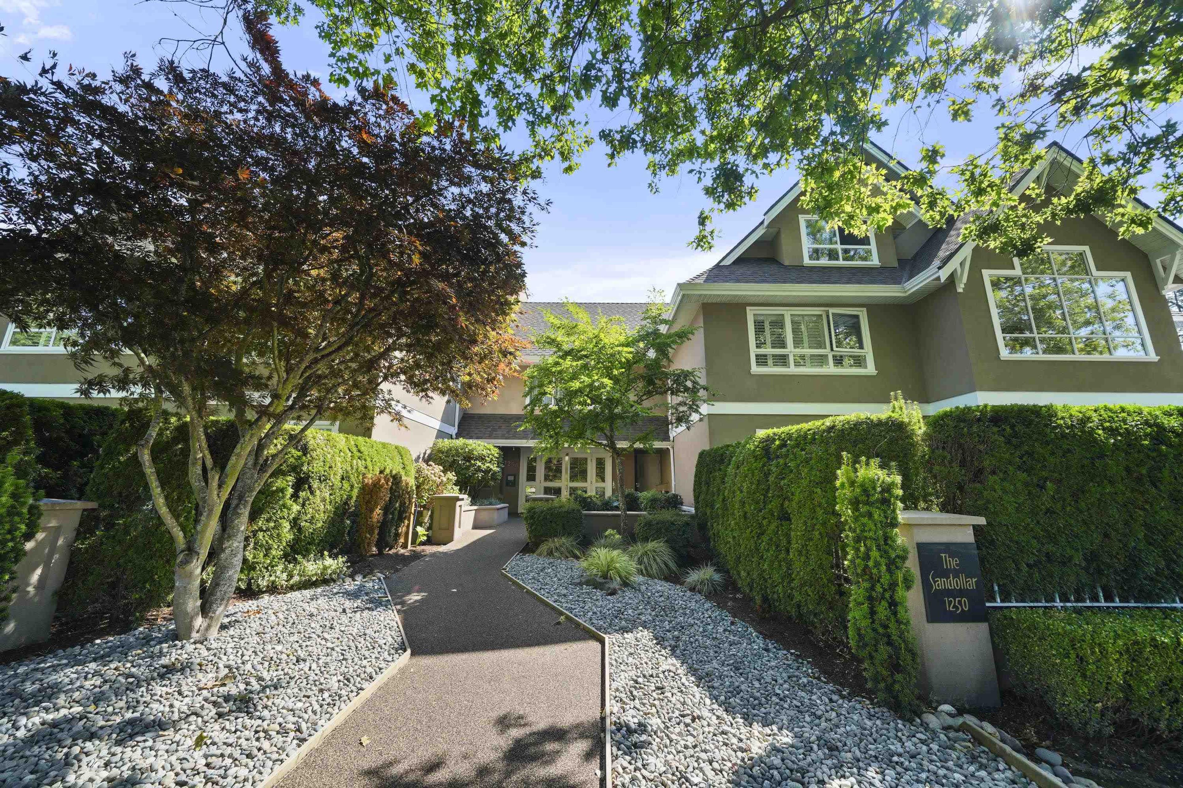 1250 55 Street, Delta - Exteriors - Photo 1