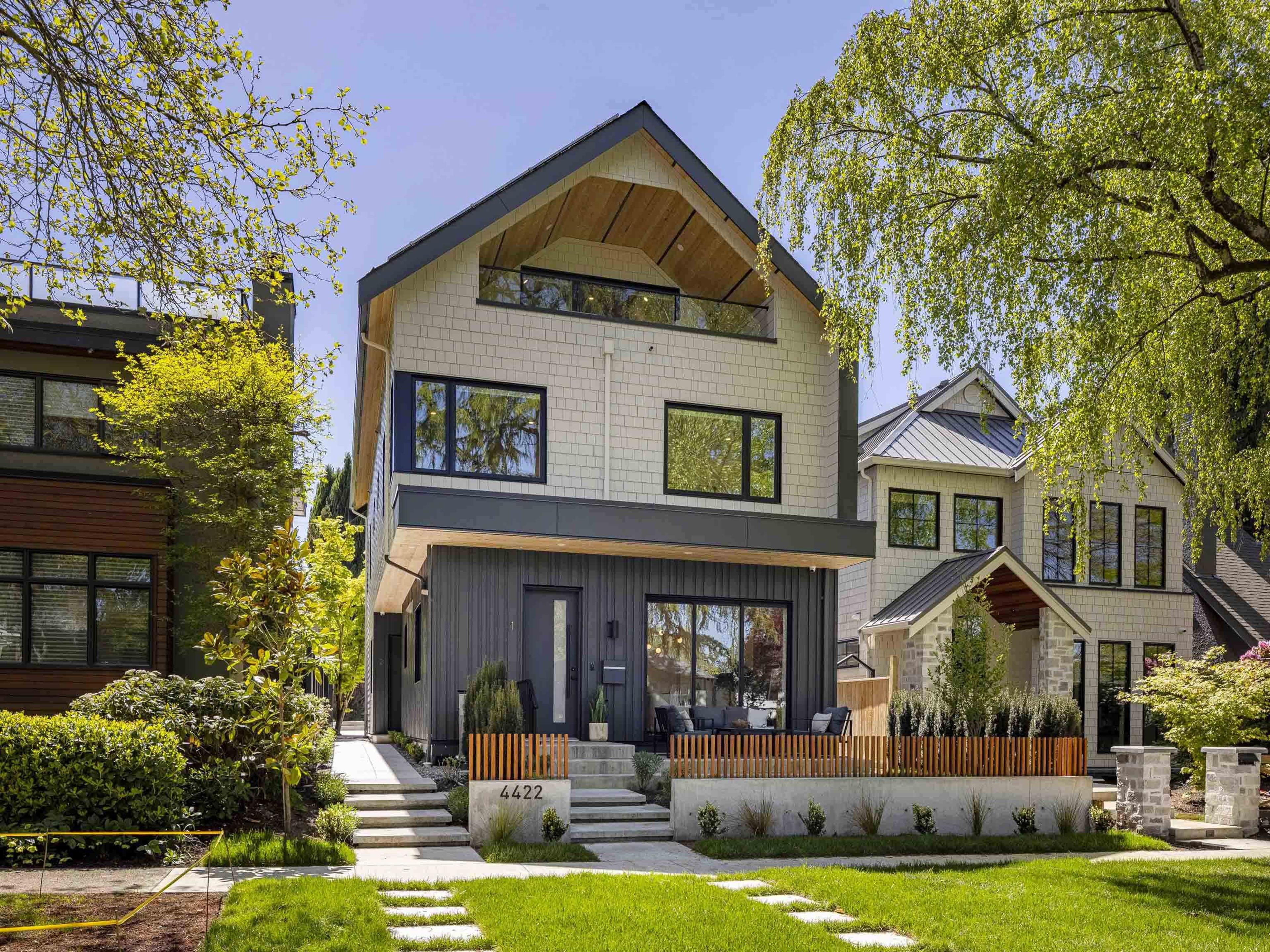 4422 W 6th Avenue, Vancouver - Exteriors - Photo 1