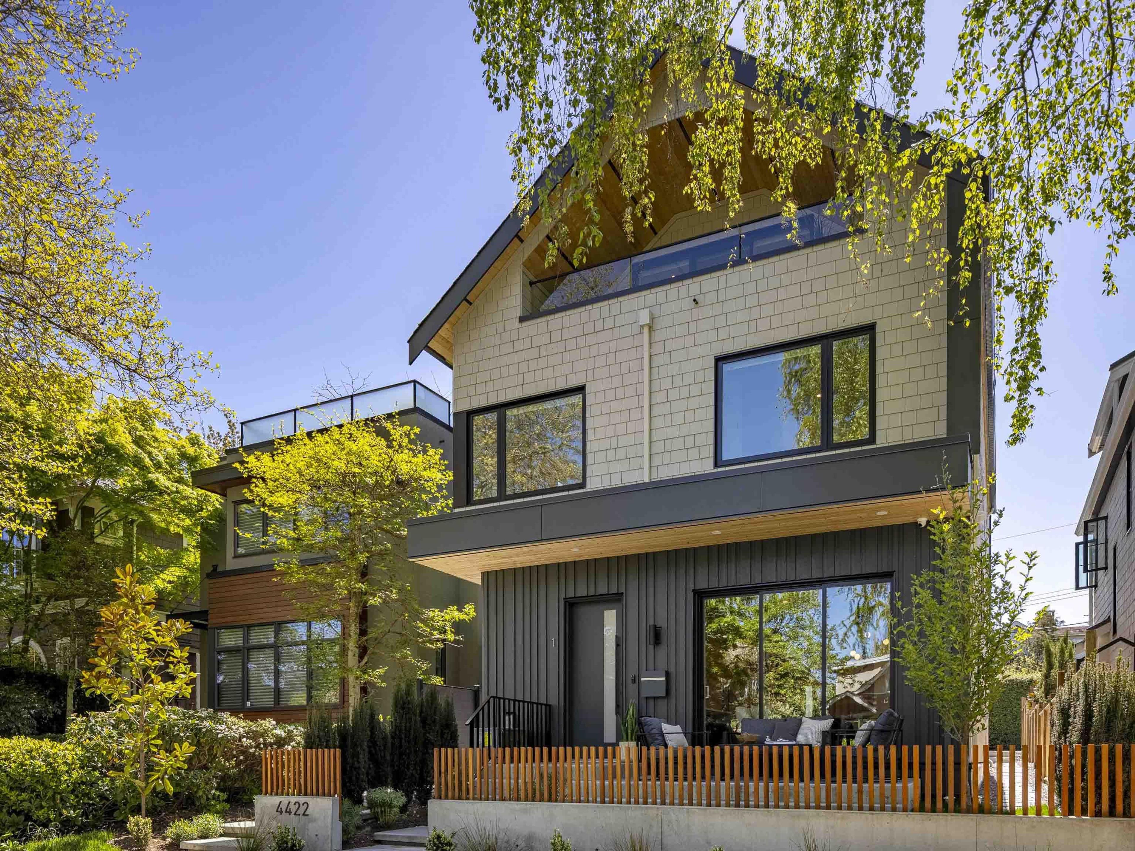 4422 W 6th Avenue, Vancouver - Exteriors - Photo 2