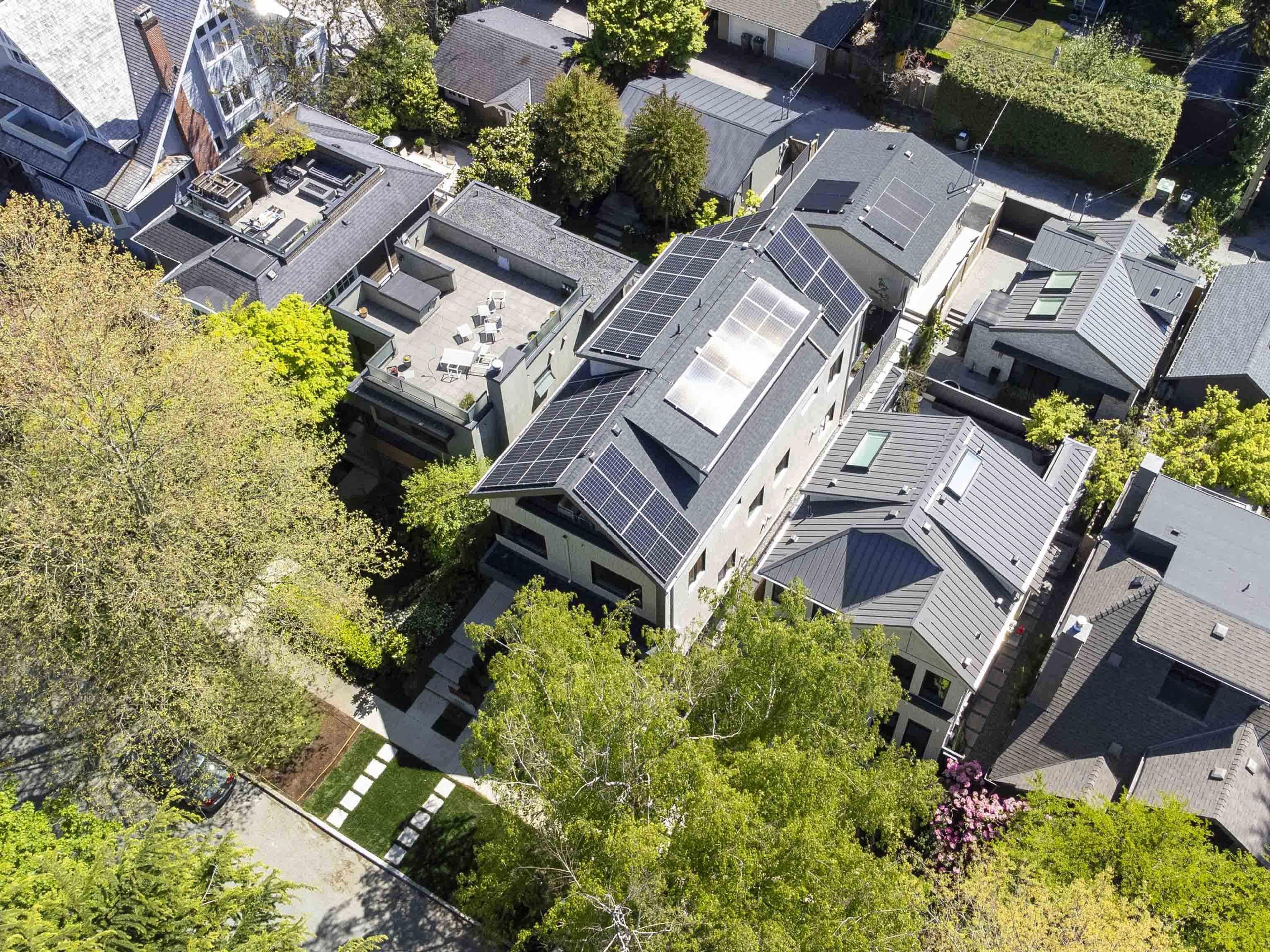 4422 W 6th Avenue, Vancouver - Exteriors - Full Complex View, Drone/Aerial View - Photo 5