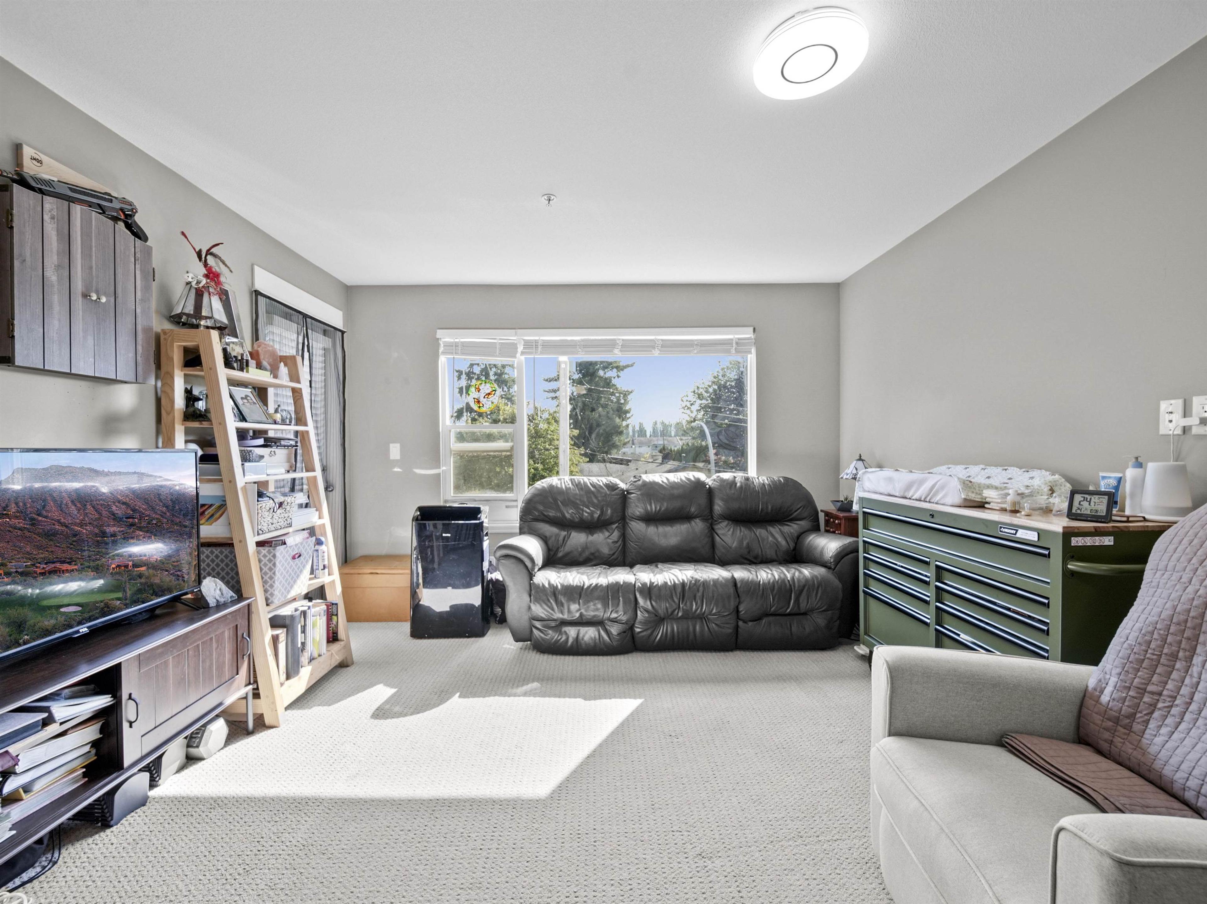 2990 Boulder Street, Abbotsford - Exteriors - Photo 1