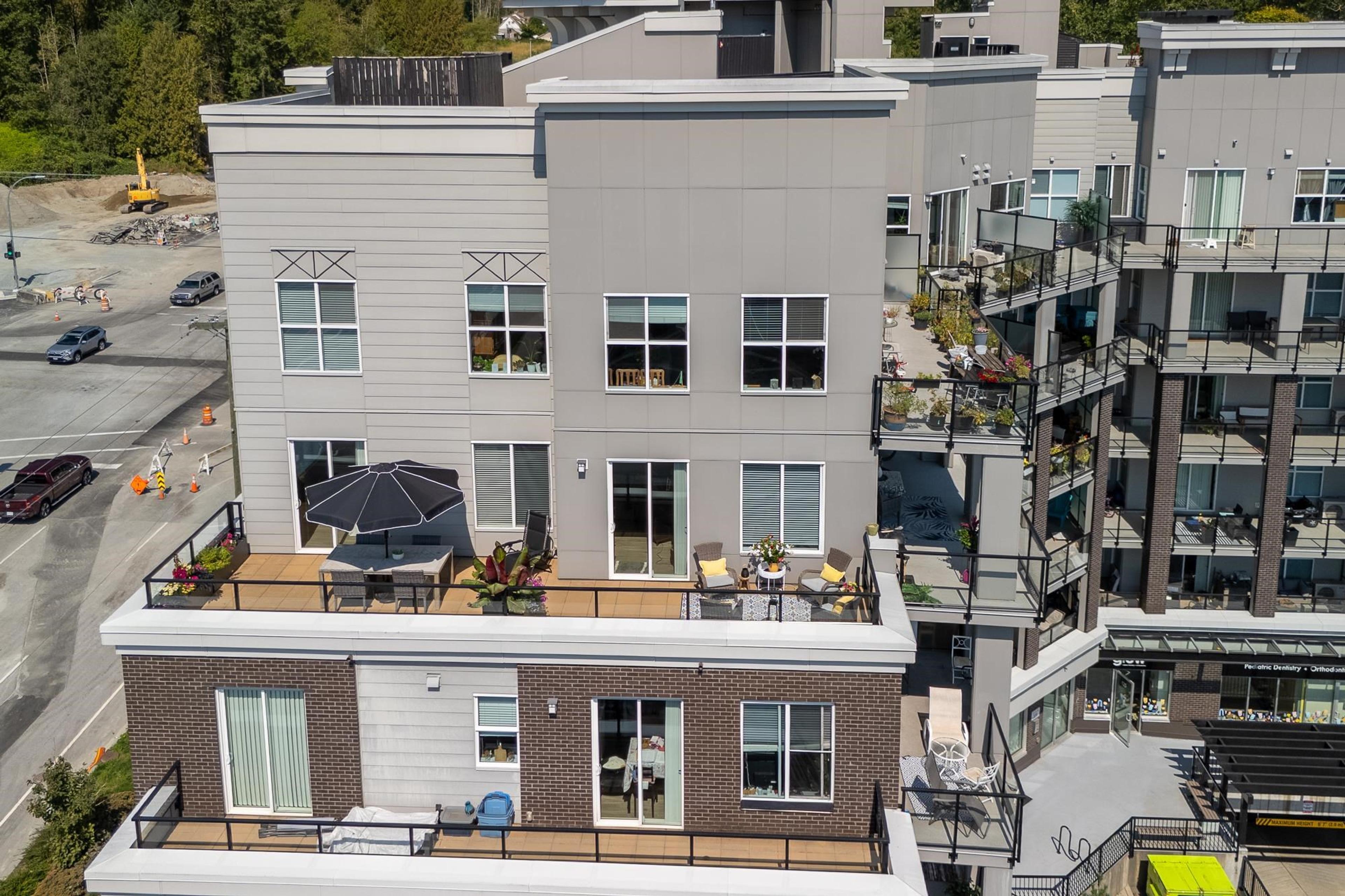 20826 72 Avenue, Langley - Exteriors - Drone/Aerial View - Photo 3