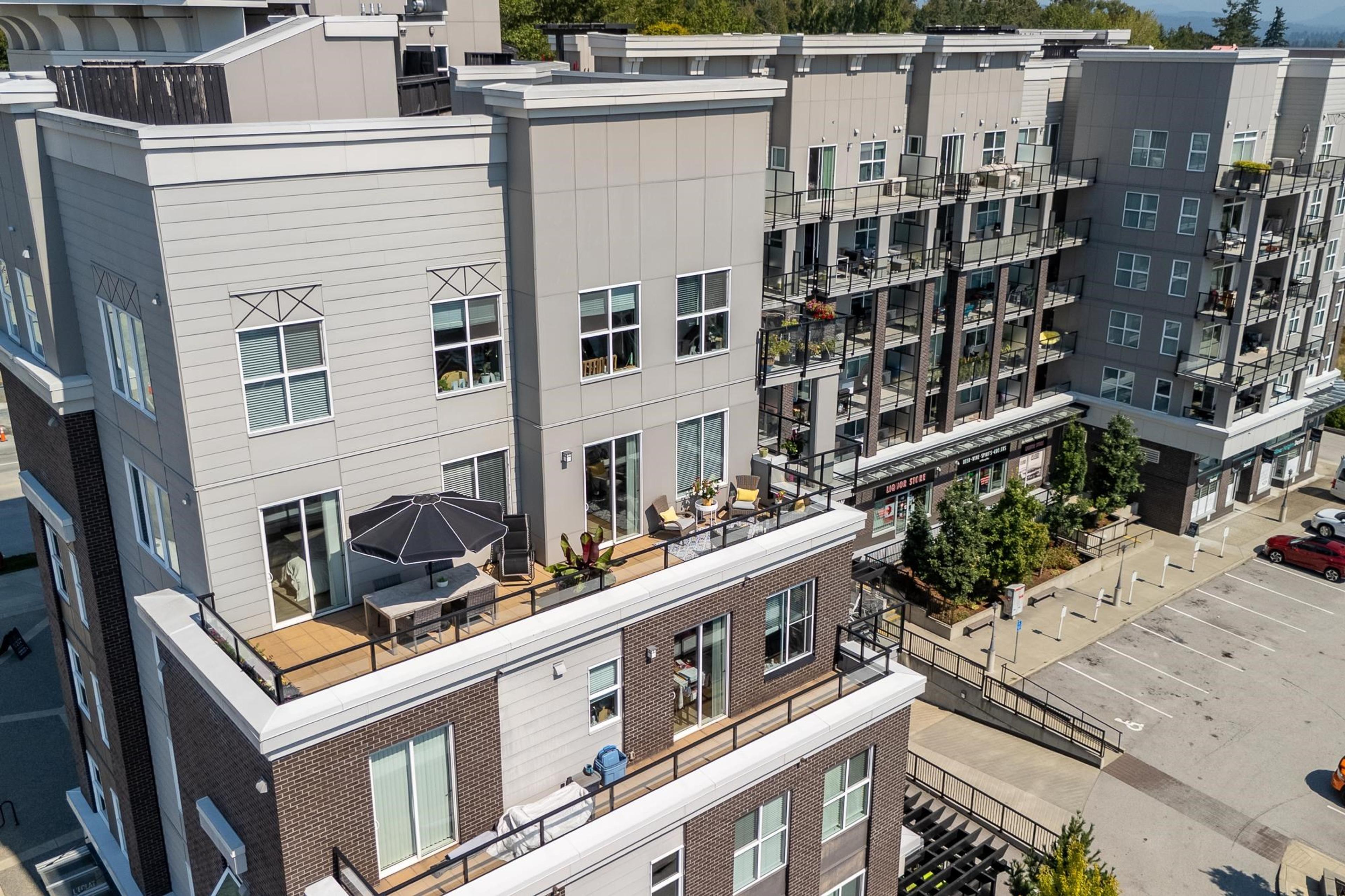 20826 72 Avenue, Langley - Exteriors - Full Complex View, Drone/Aerial View - Photo 6