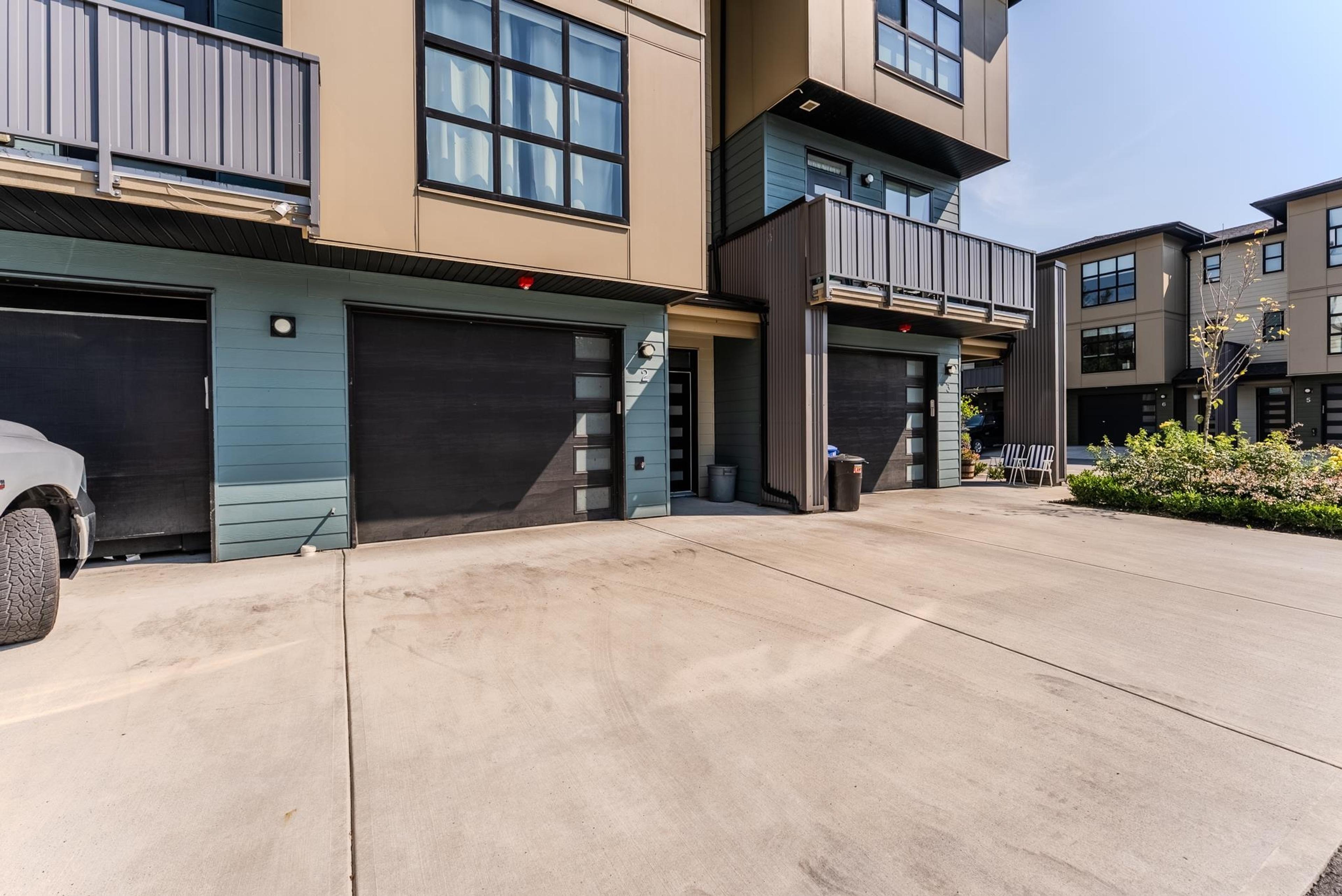 46376 Yale Road, Chilliwack - Exteriors - Photo 2