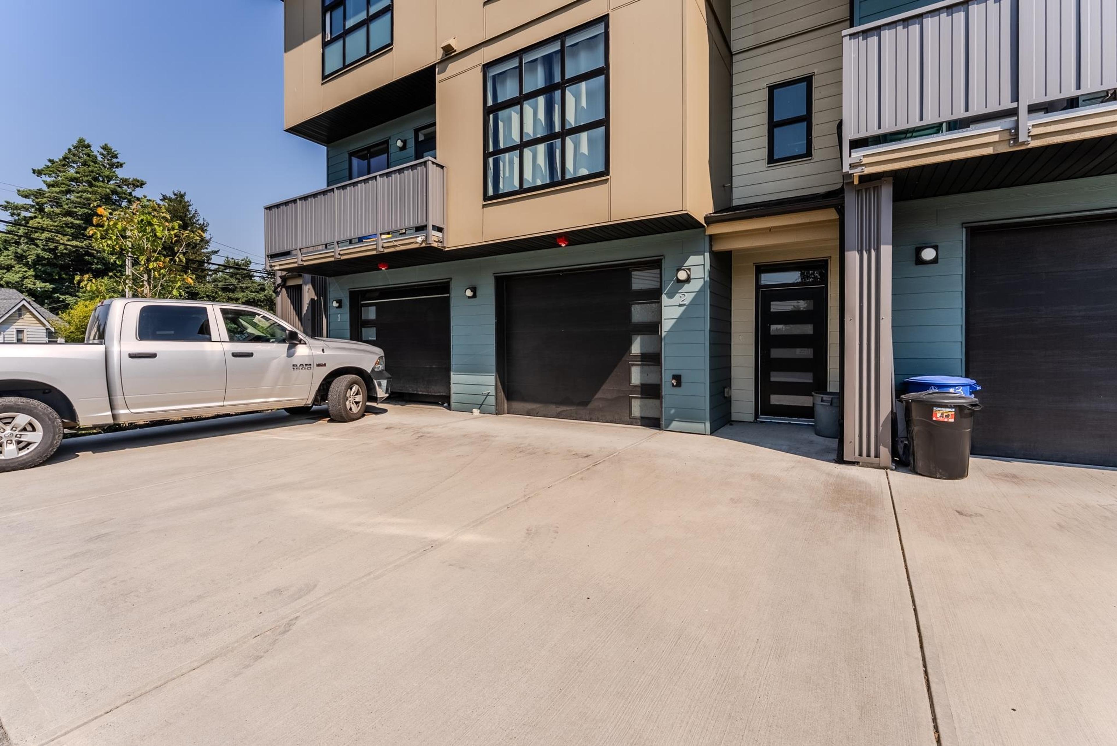 46376 Yale Road, Chilliwack - Exteriors - Photo 3