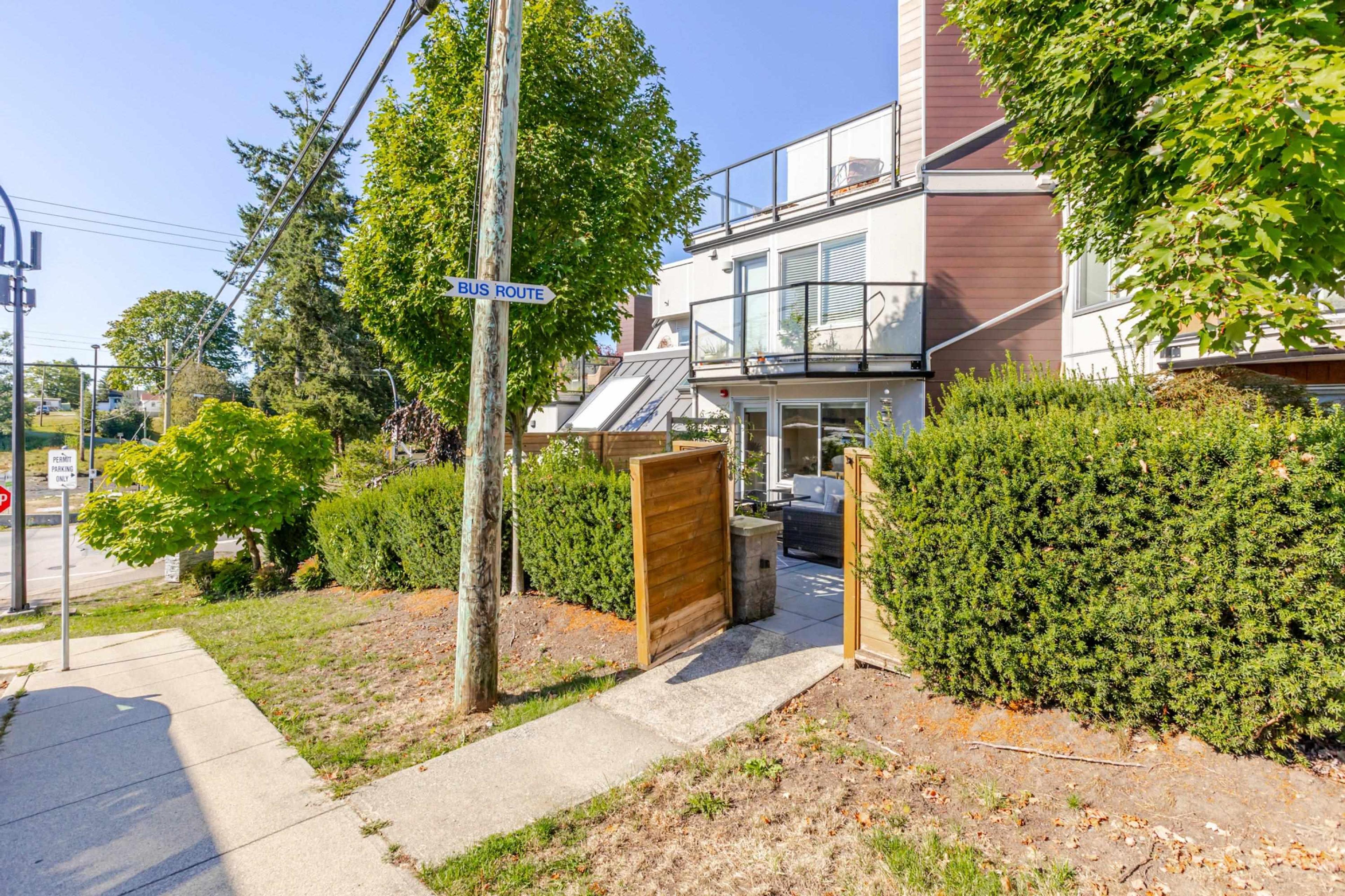 15989 Marine Drive, White Rock - Exteriors - Photo 1