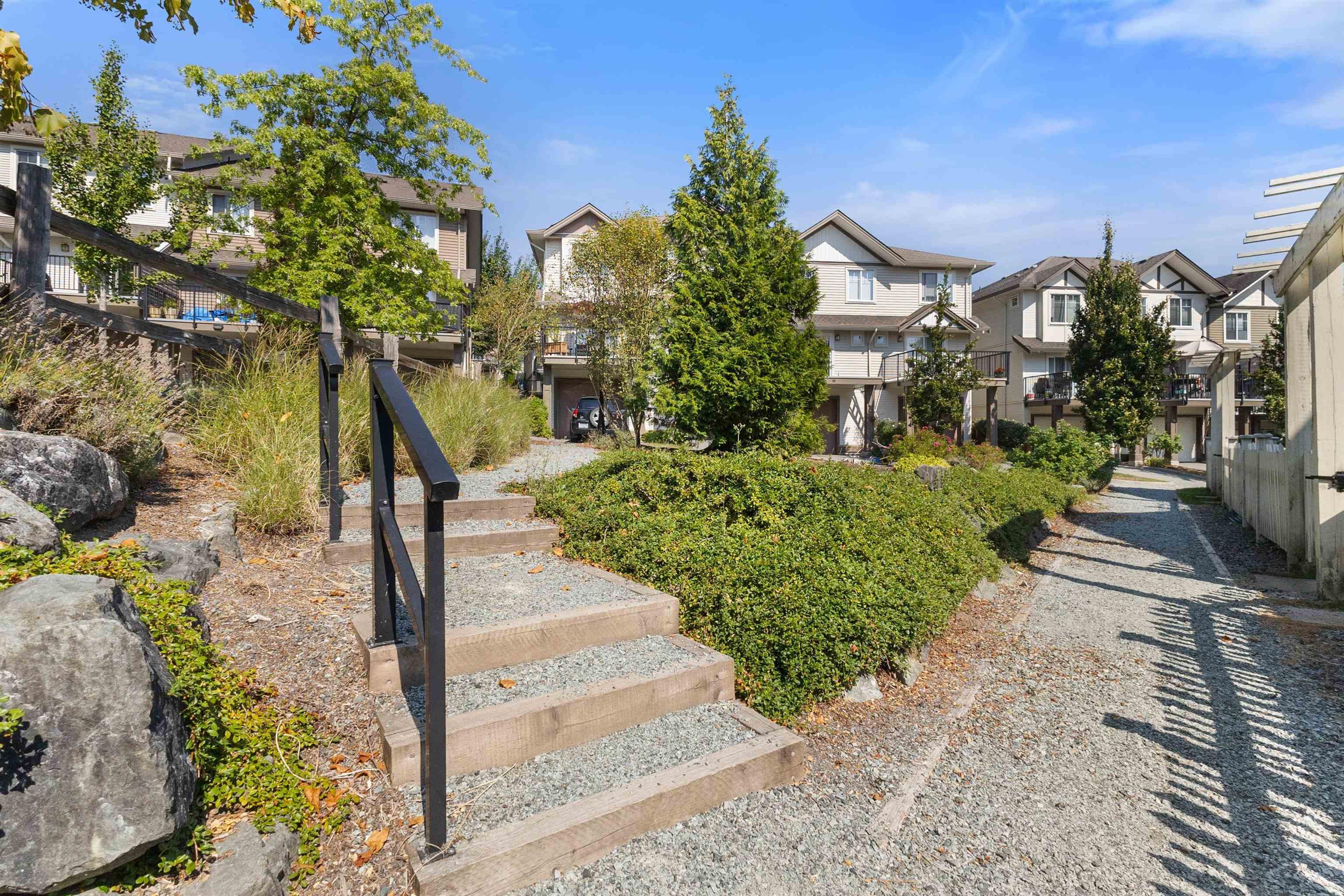 4401 Blauson Boulevard, Abbotsford - Exteriors - Full Complex View - Photo 2