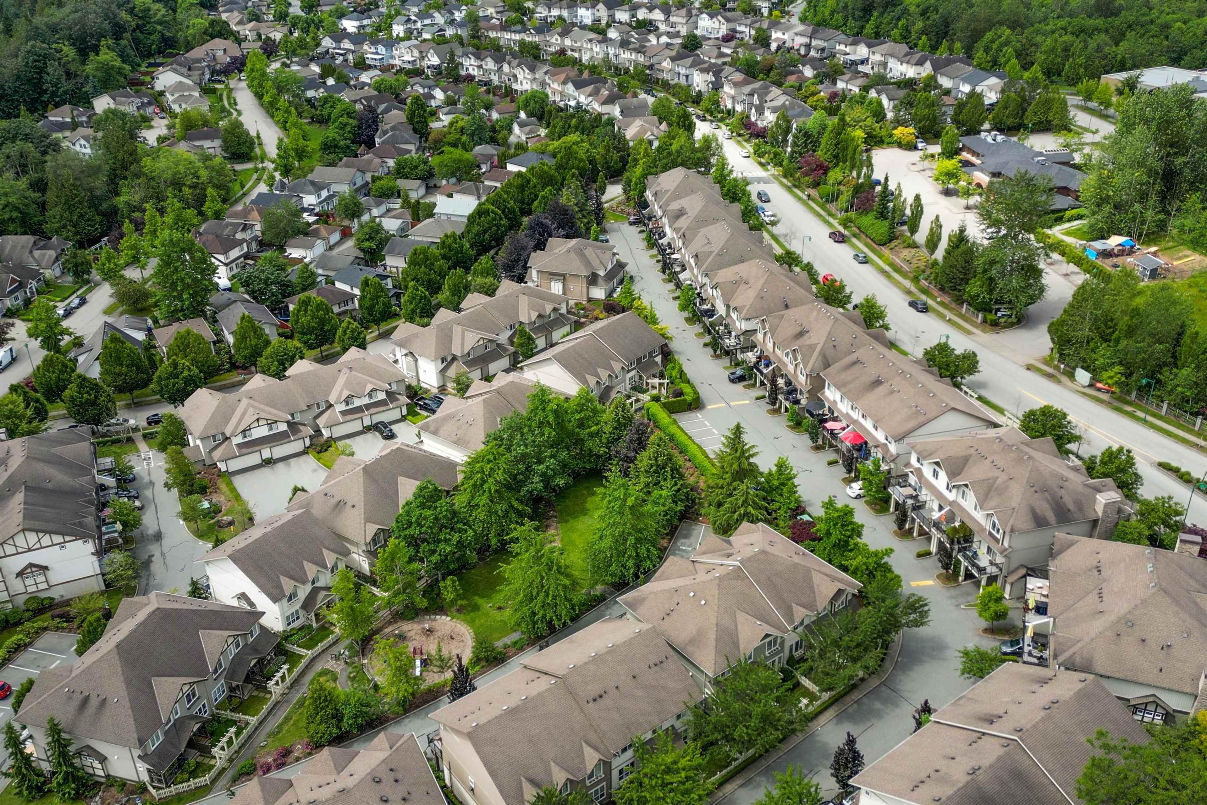 4401 Blauson Boulevard, Abbotsford - Exteriors - Full Complex View, Drone/Aerial View - Photo 8