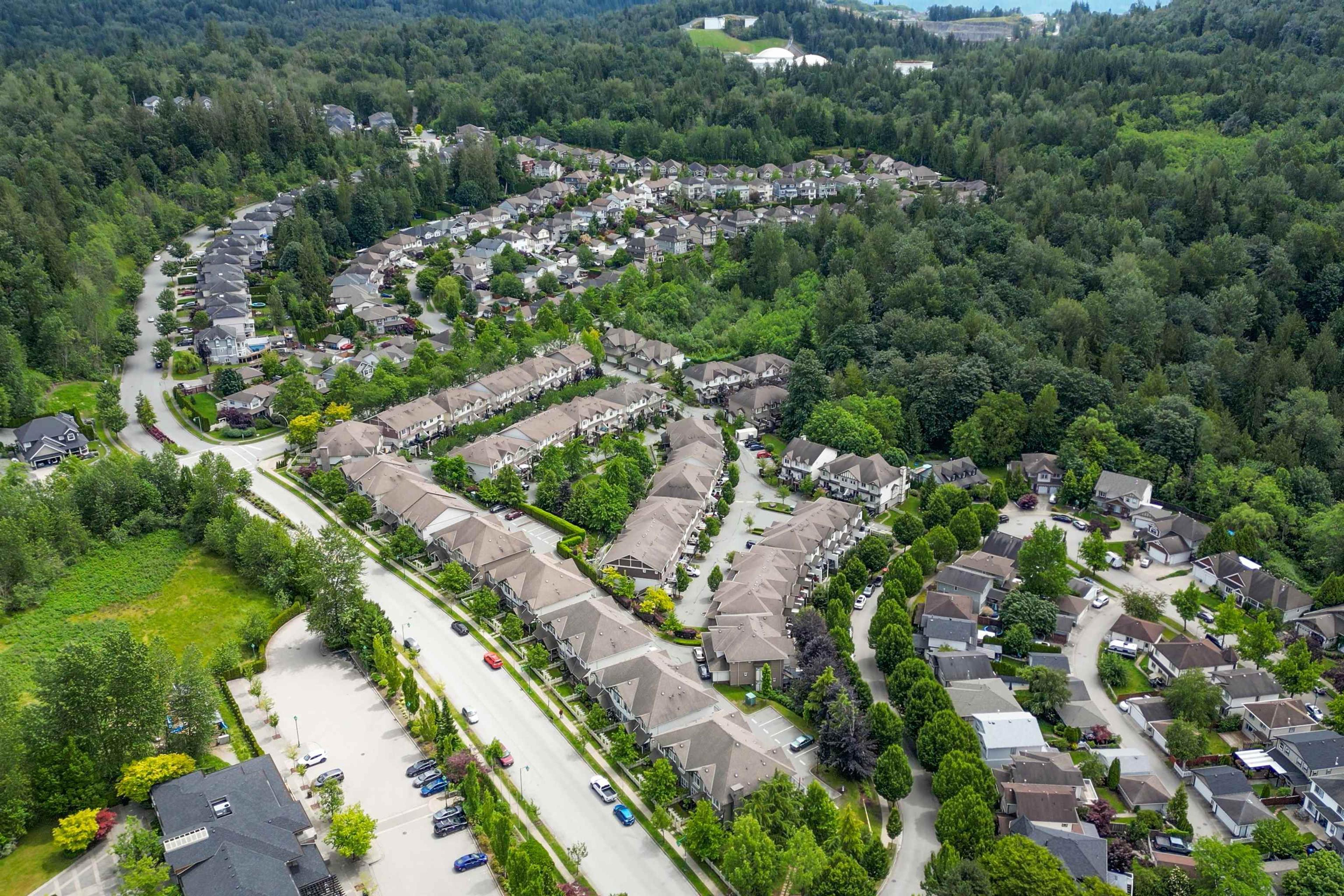 4401 Blauson Boulevard, Abbotsford - Exteriors - Full Complex View, Drone/Aerial View - Photo 9