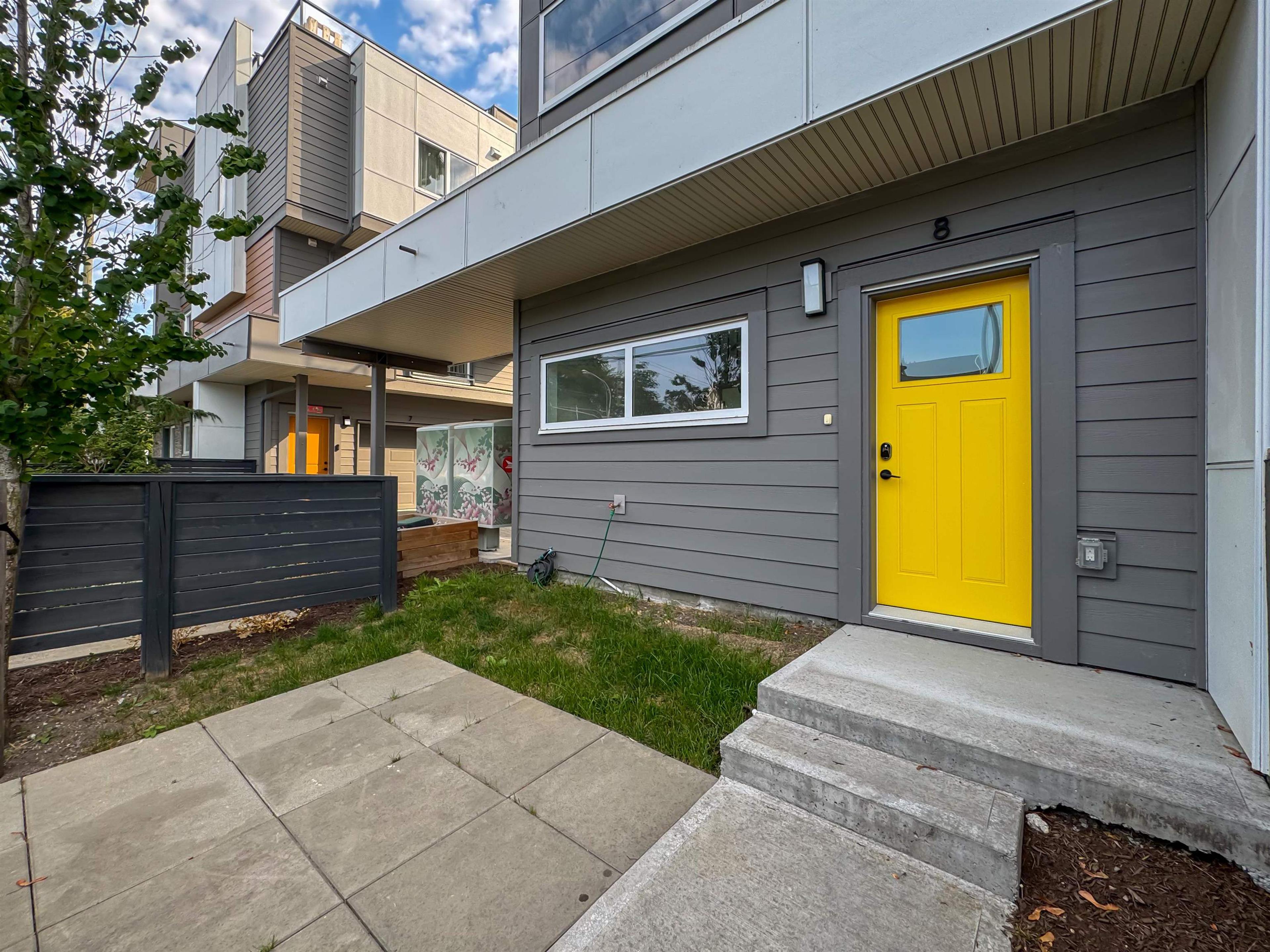 7000 Williams Road, Richmond - Exteriors - Photo 1