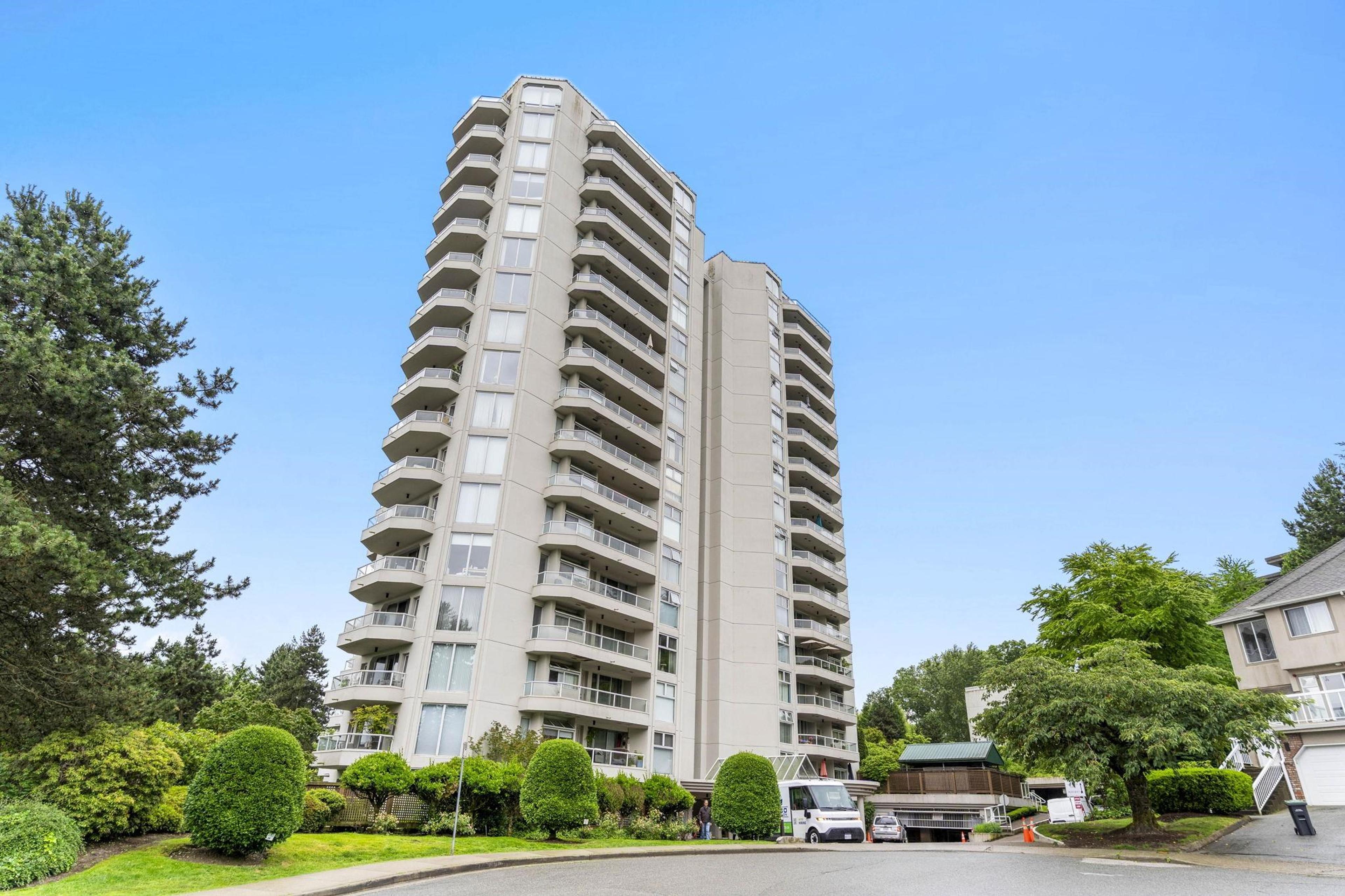 71 Jamieson Court, New Westminster - Exteriors - Photo 2