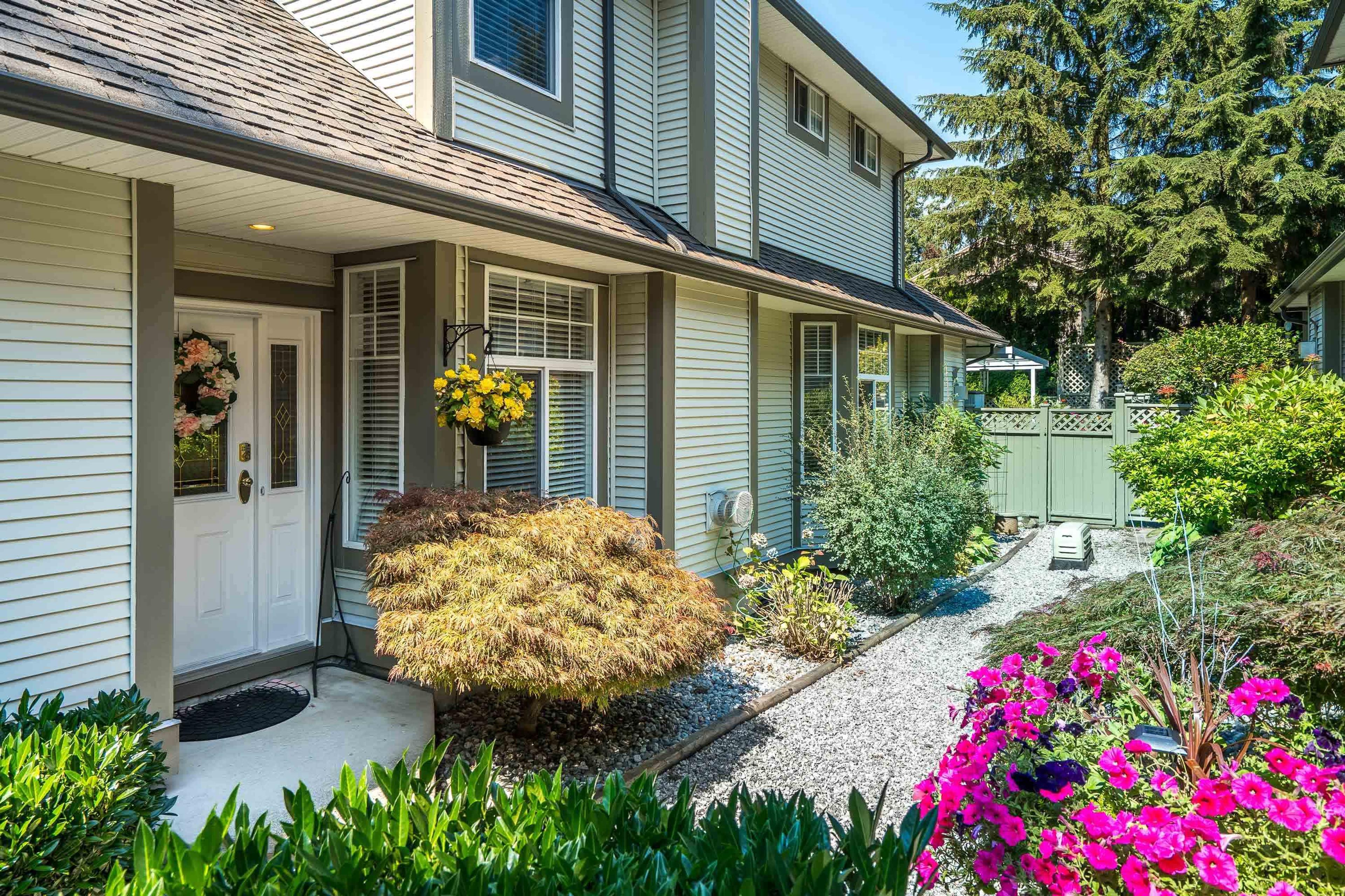 5816 122 Street, Surrey - Exteriors - Photo 1