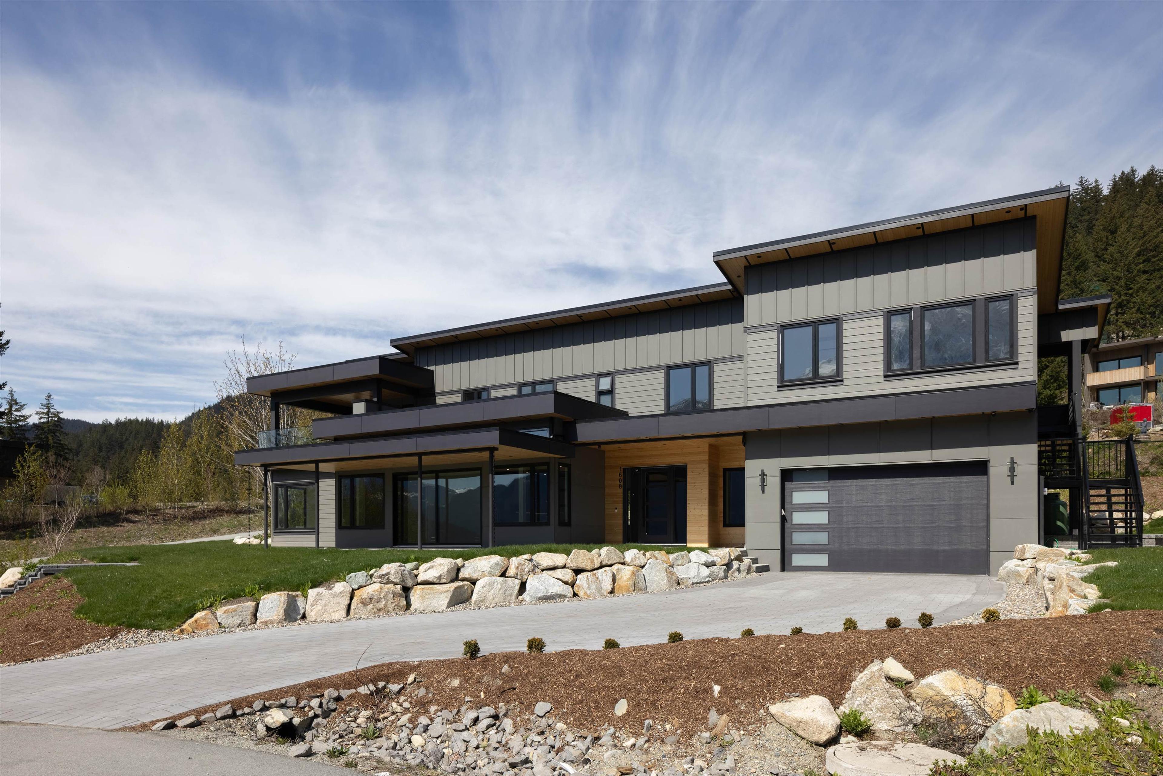 7505 Pebble Creek Drive, Pemberton - Exteriors - Photo 3