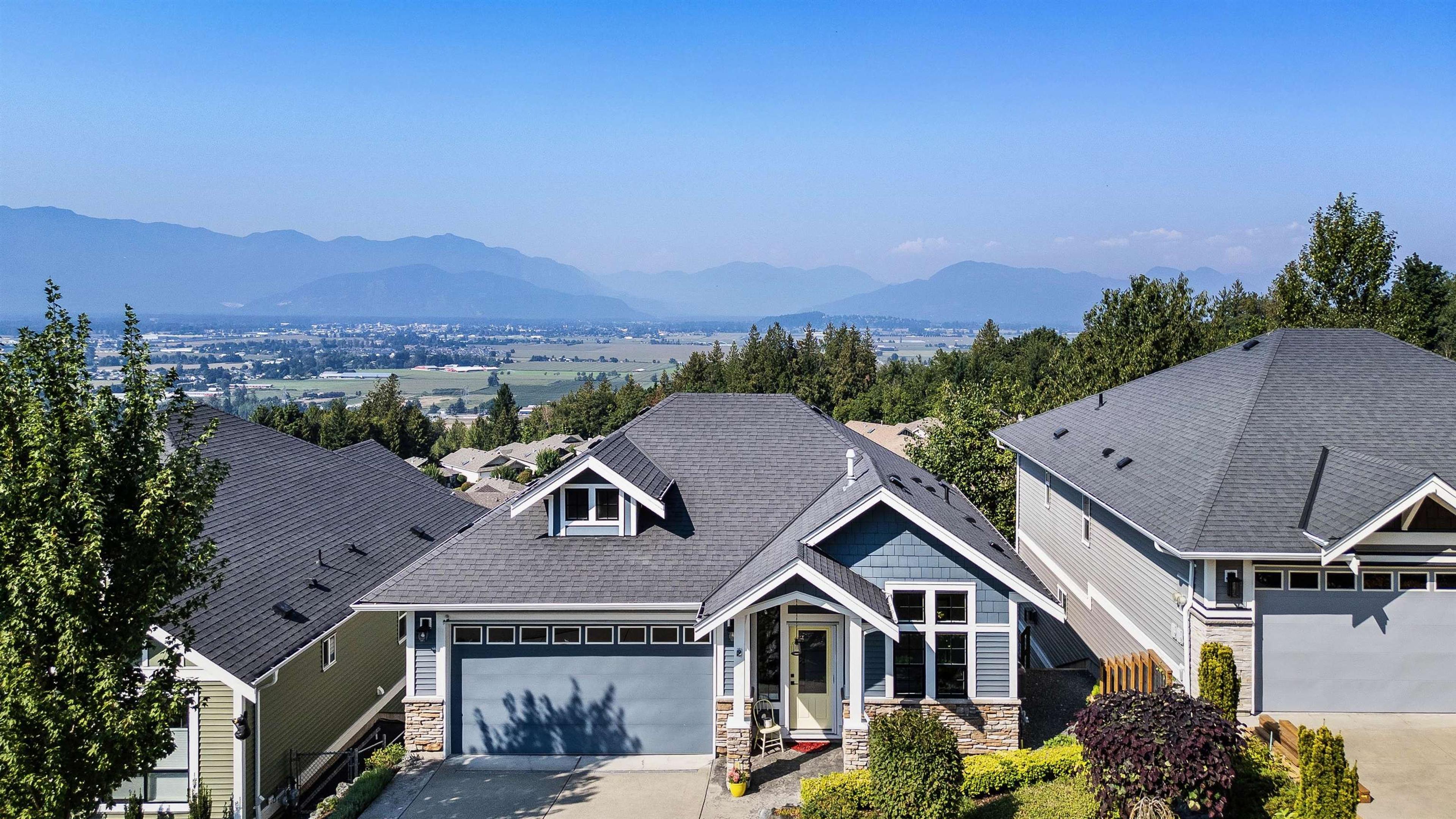 47045 Sylvan Drive, Chilliwack - Exteriors - Photo 5