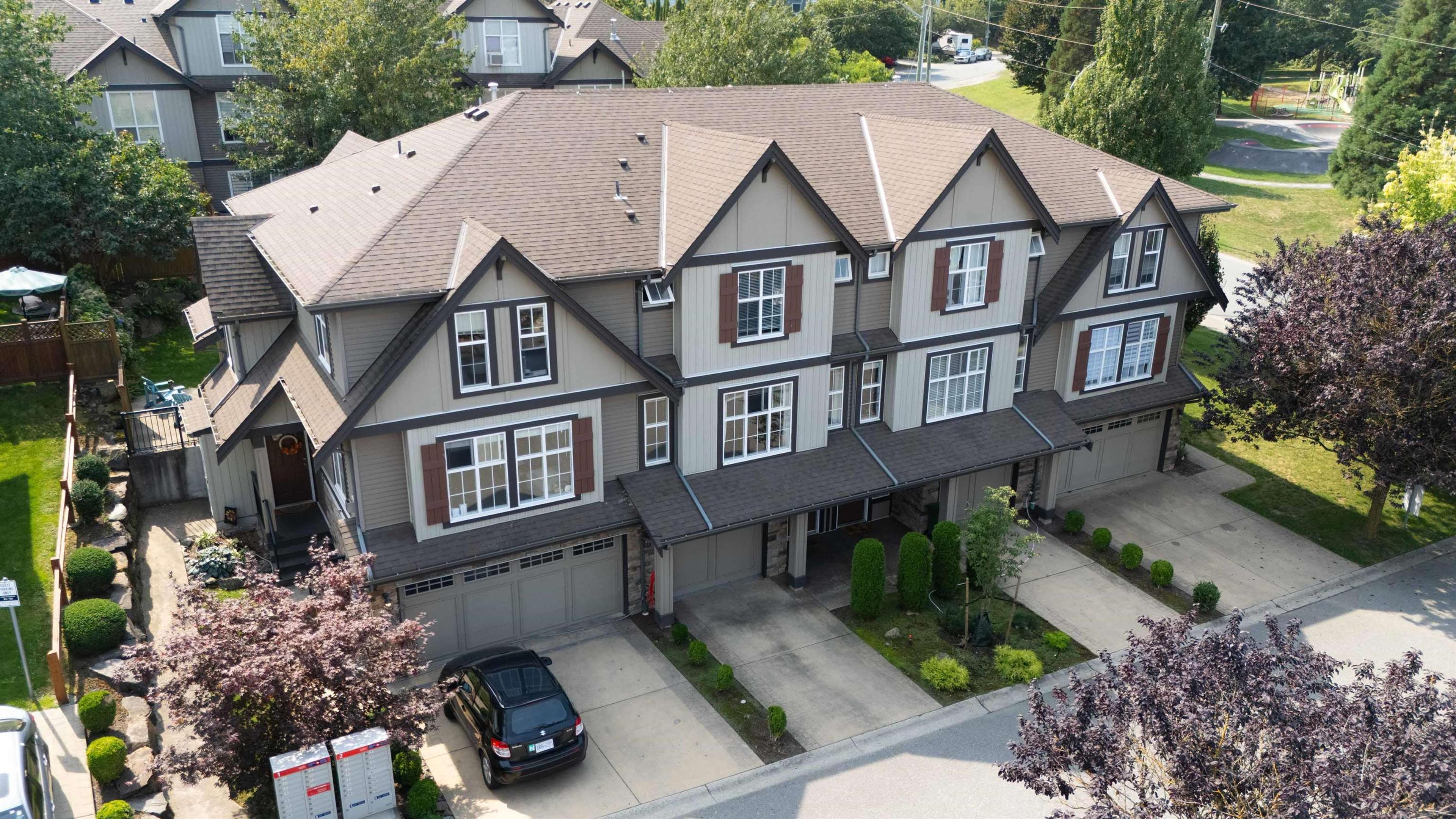 5900 Jinkerson Road, Chilliwack - Exteriors - Full Complex View, Drone/Aerial View - Photo 7