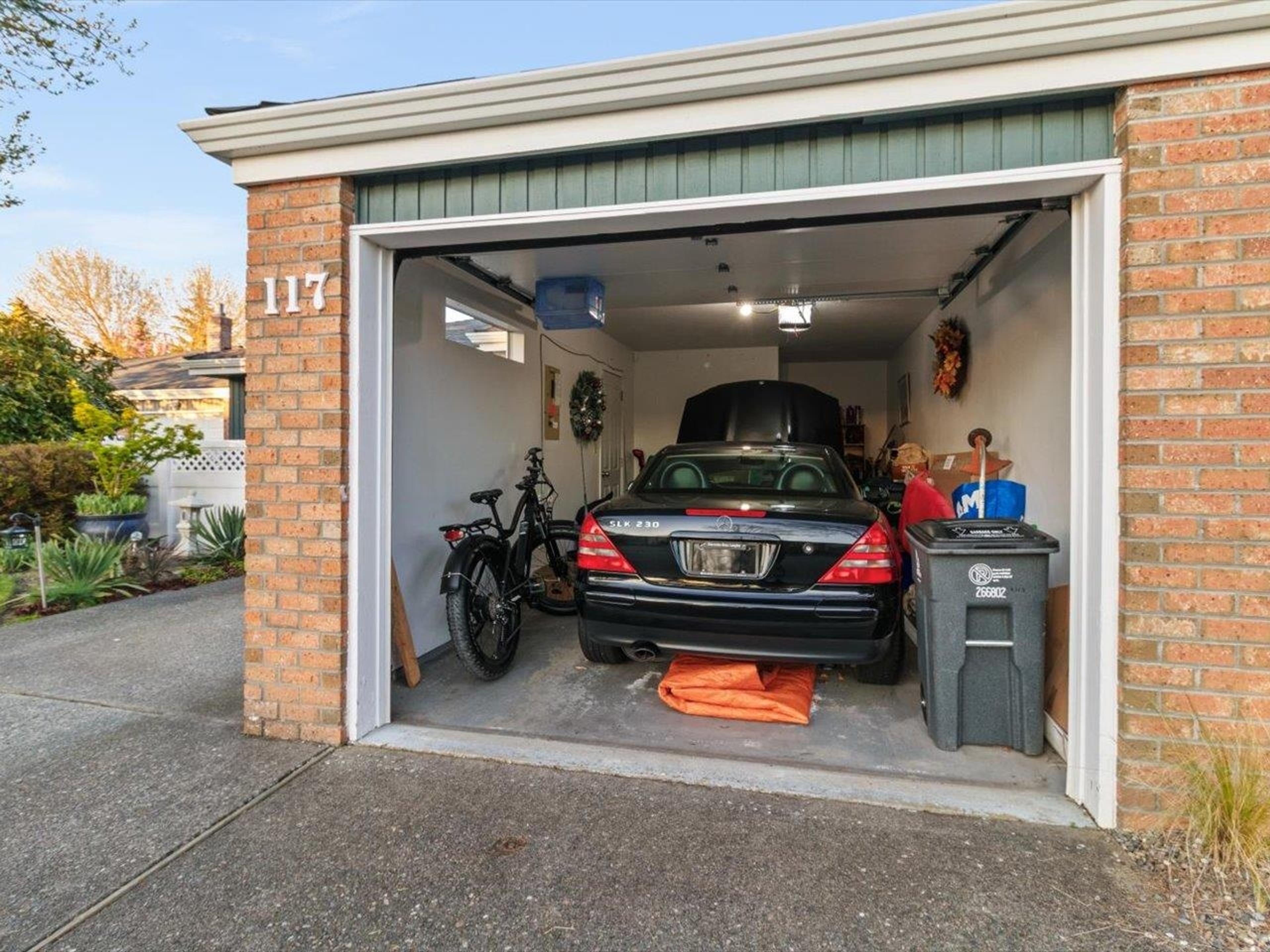 14271 18a Avenue, Surrey - Exteriors - Photo 5