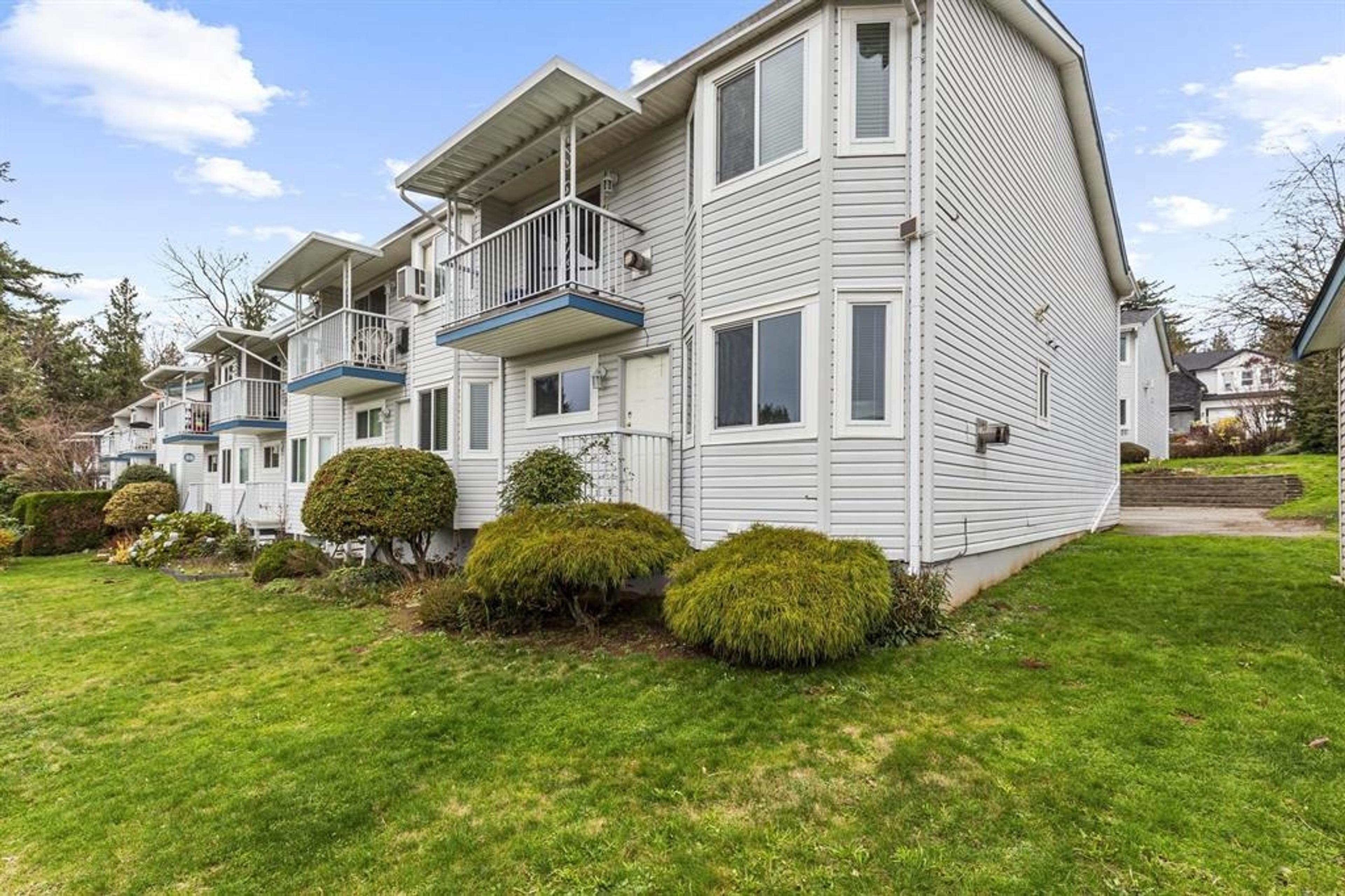 32752 4th Avenue, Mission - Exteriors - Full Complex View - Photo 2