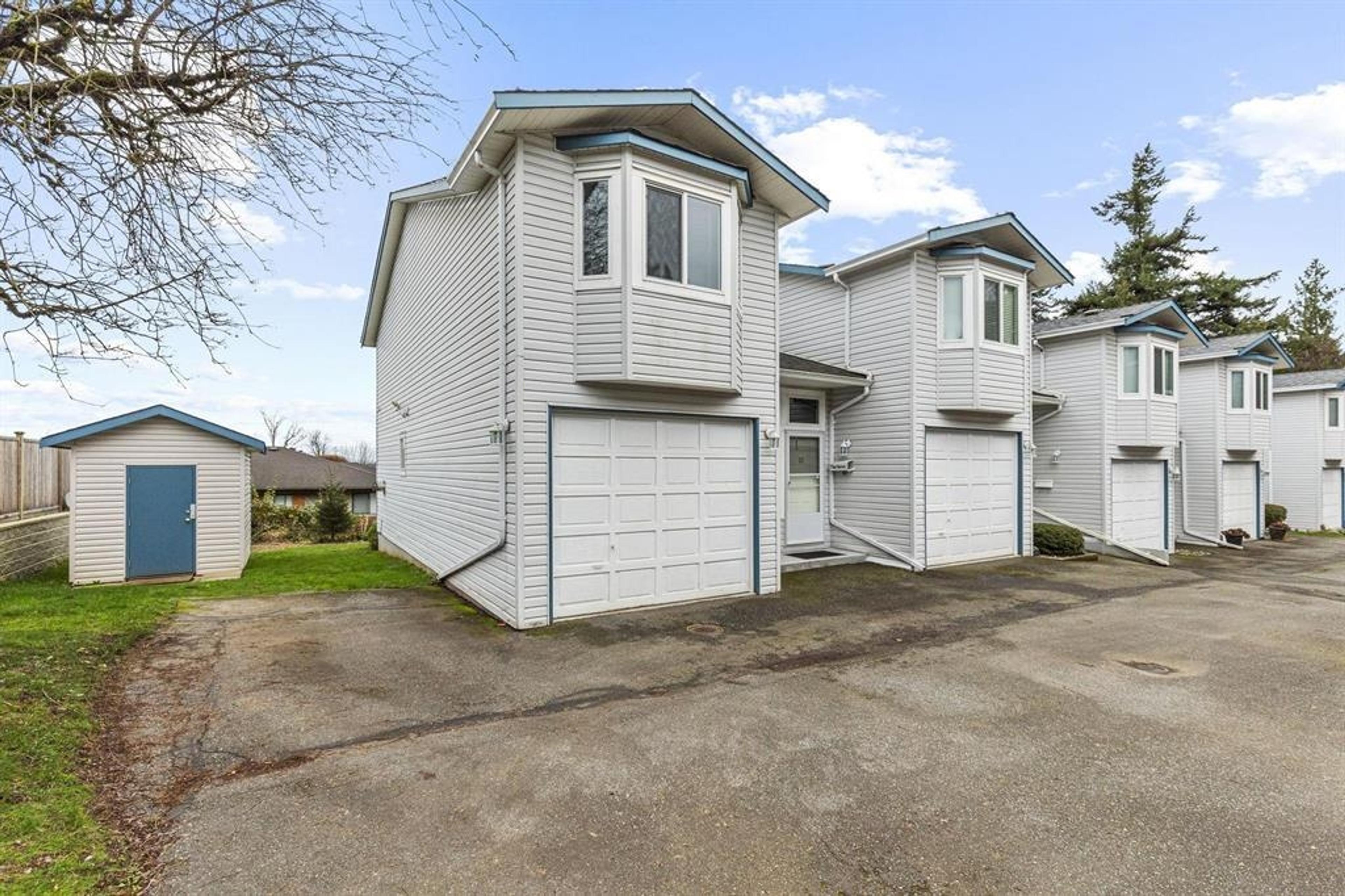 32752 4th Avenue, Mission - Exteriors - Full Complex View - Photo 3