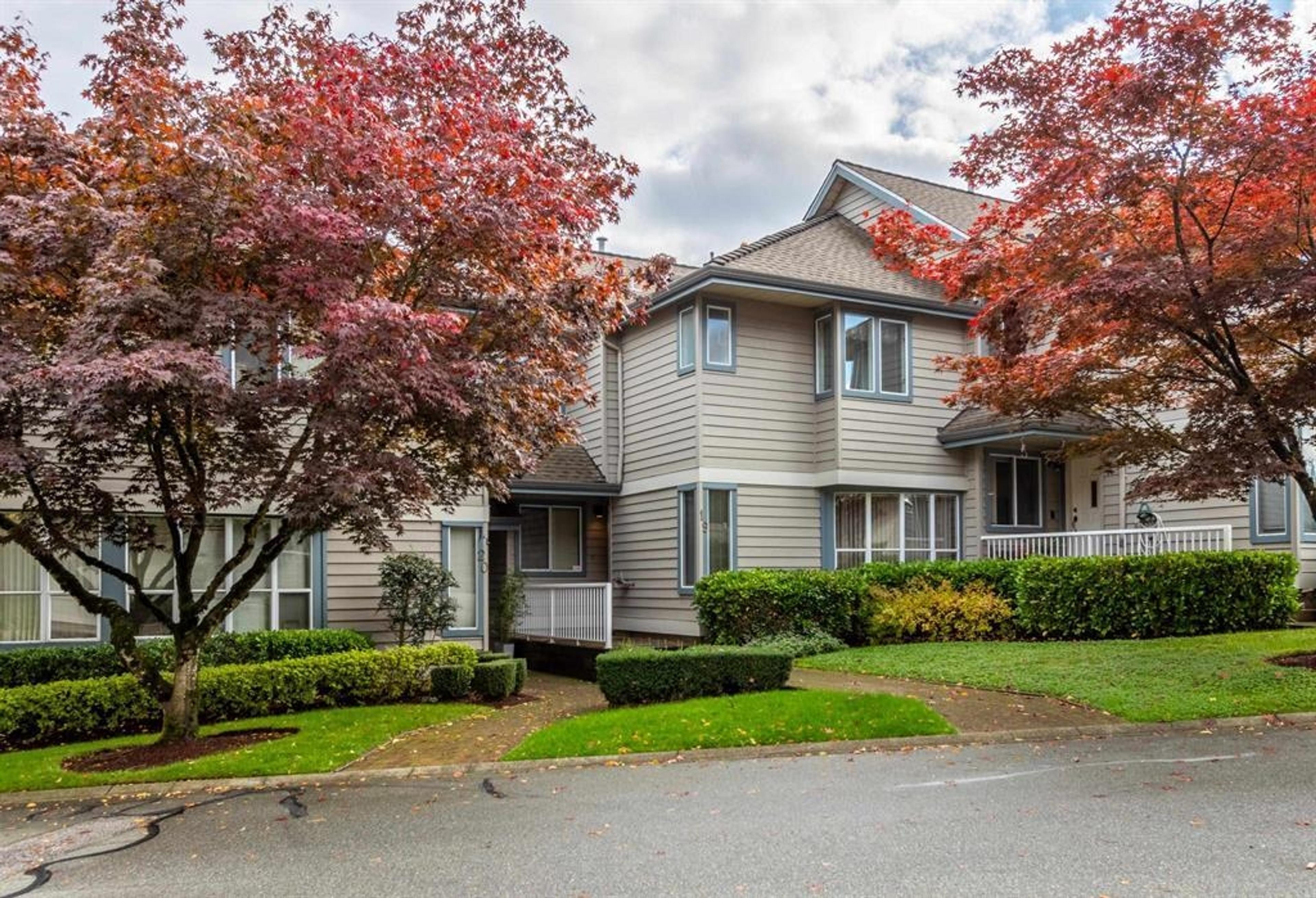 920 Citadel Drive, Port Coquitlam - Exteriors - Photo 3