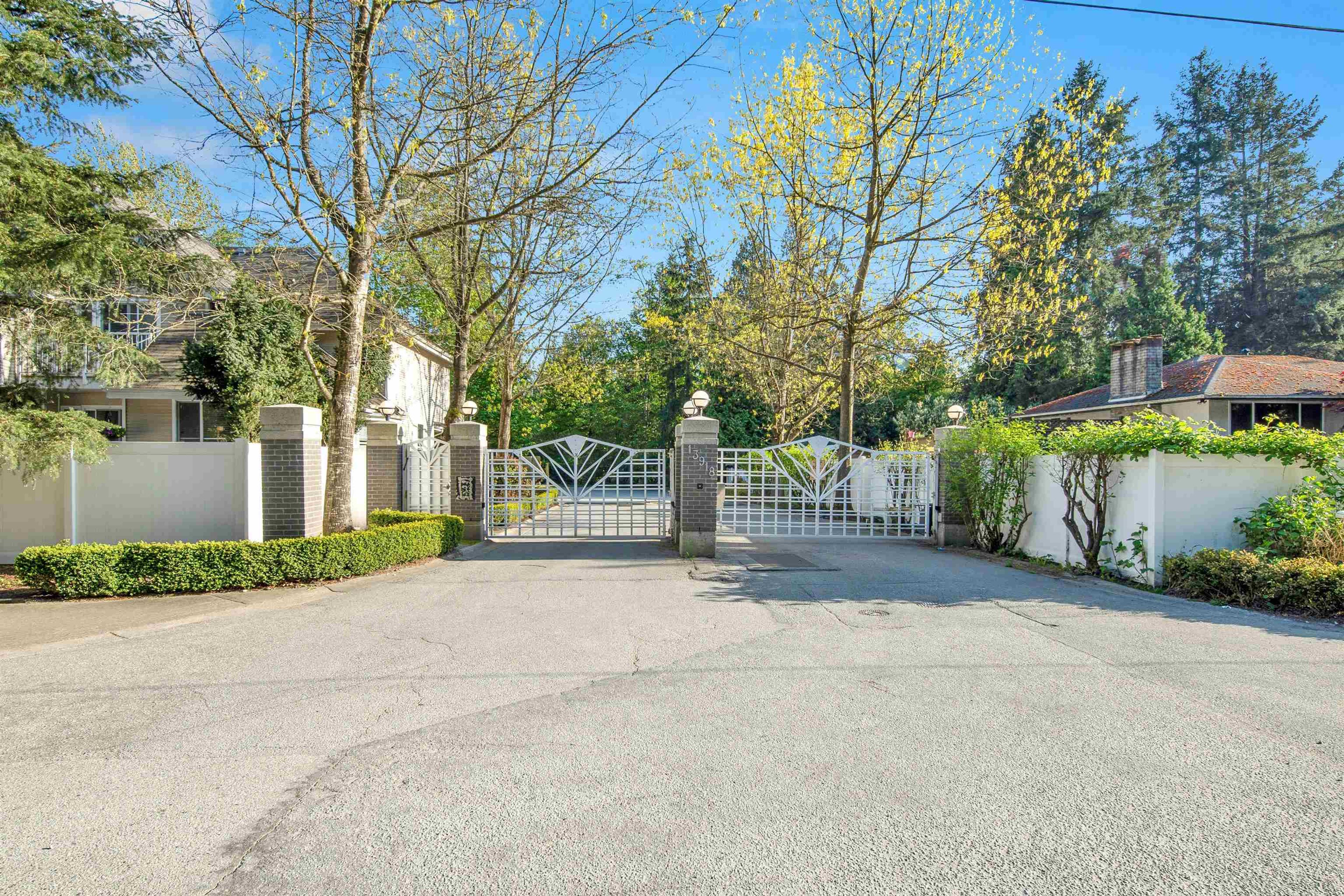 13918 58 Avenue, Surrey - Exteriors - Photo 3