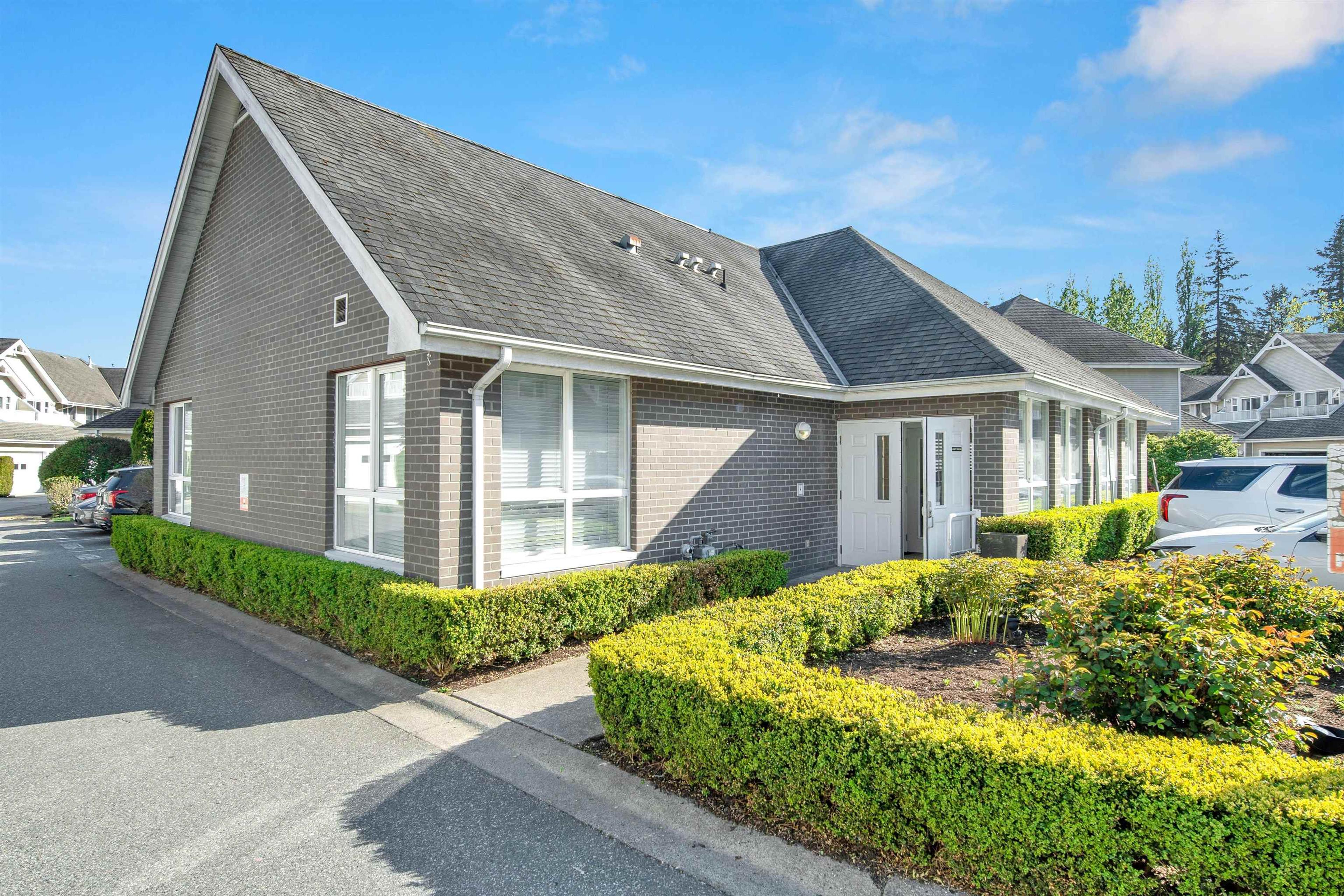 13918 58 Avenue, Surrey - Exteriors - Photo 5