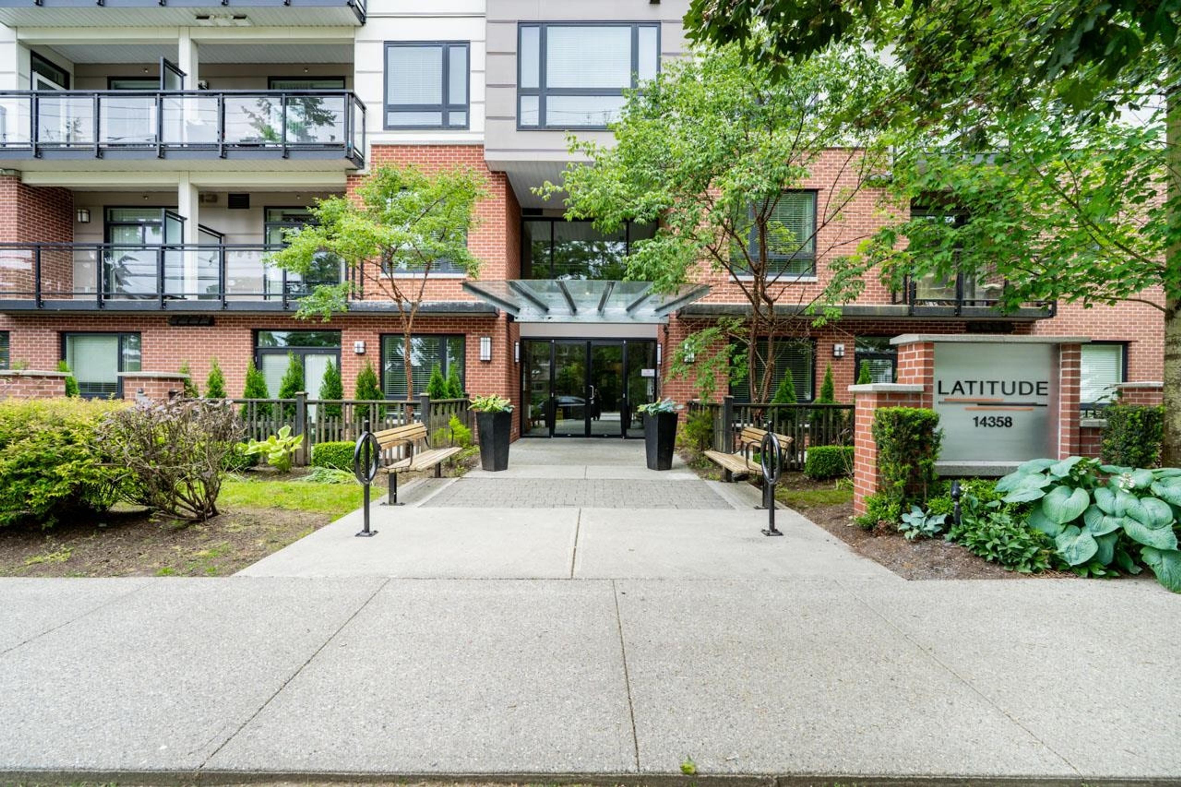 14358 60 Avenue, Surrey - Exteriors - Photo 2