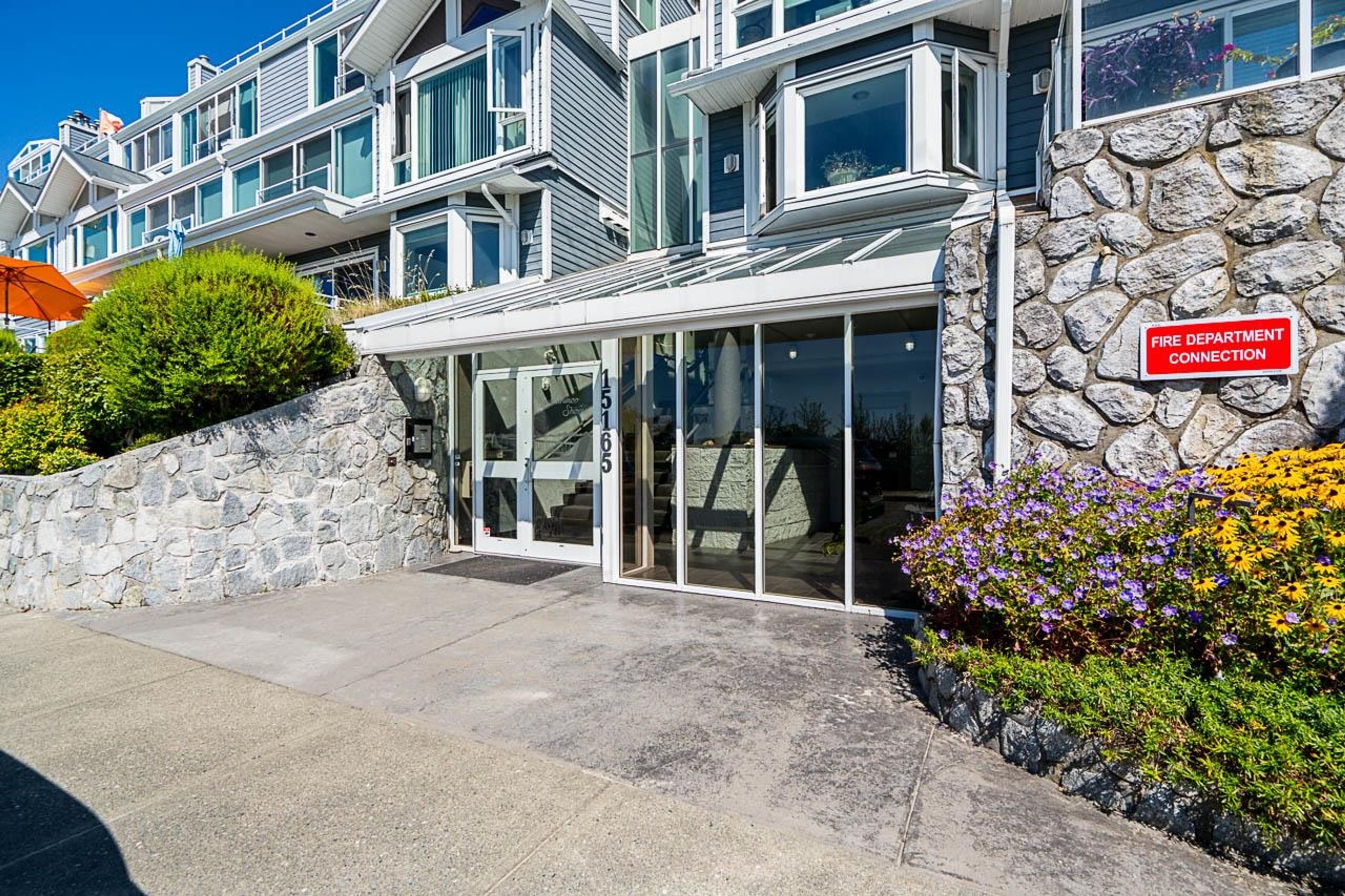 15165 Marine Drive, White Rock - Exteriors - Photo 4