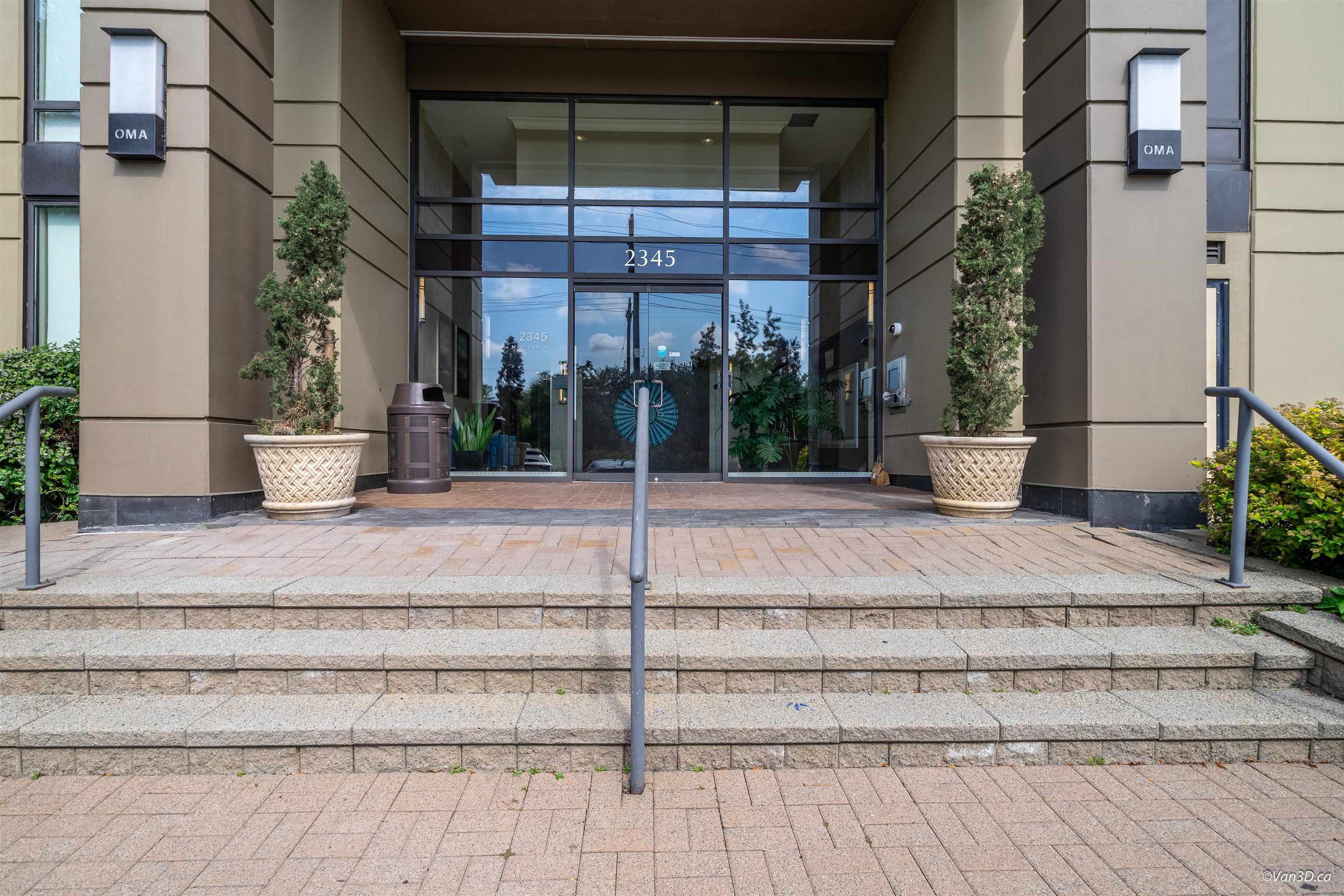 2355 Madison Avenue, Burnaby - Exteriors - Photo 1