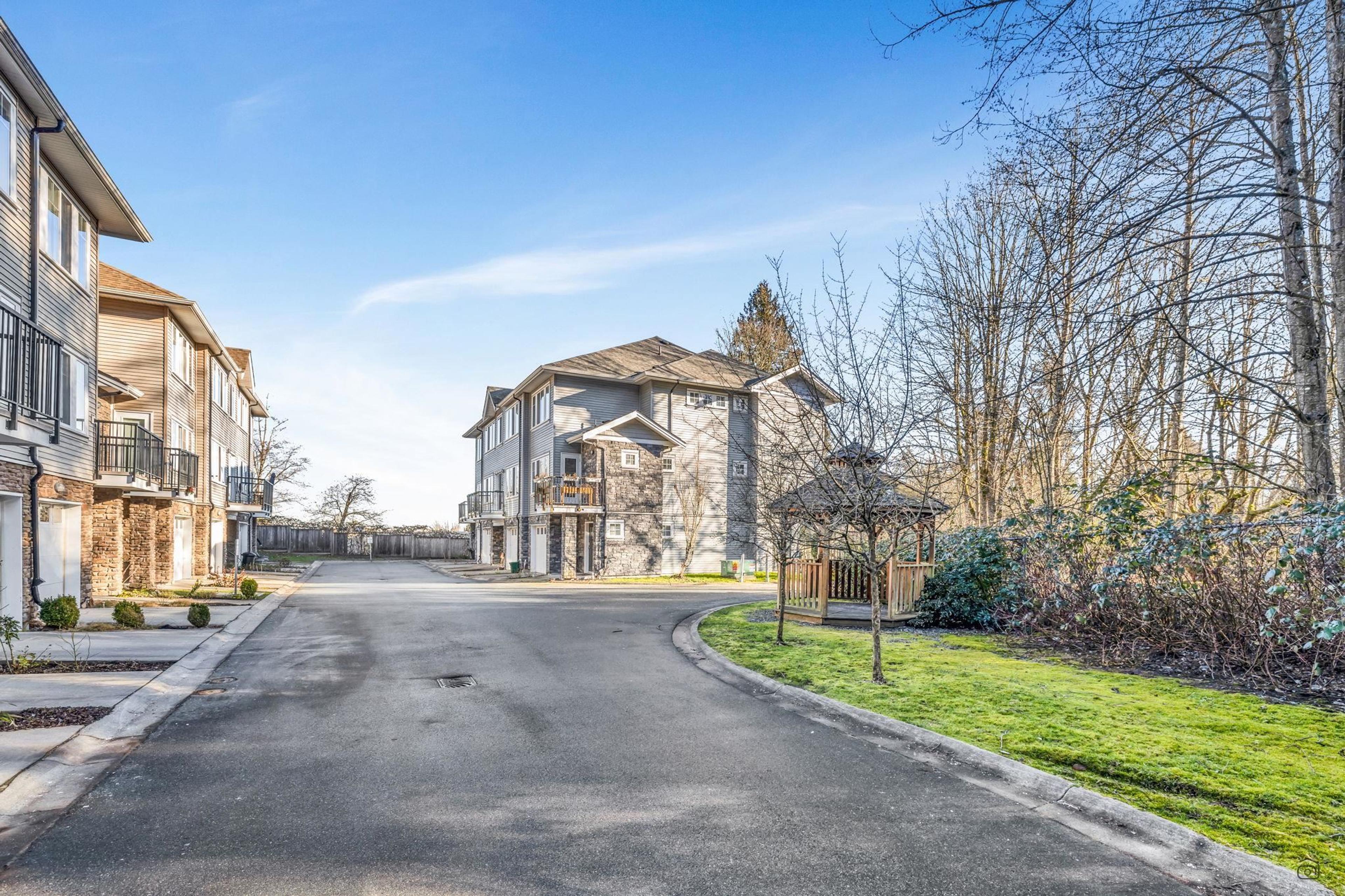 #41 13864 HYLAND ROAD - Image 2