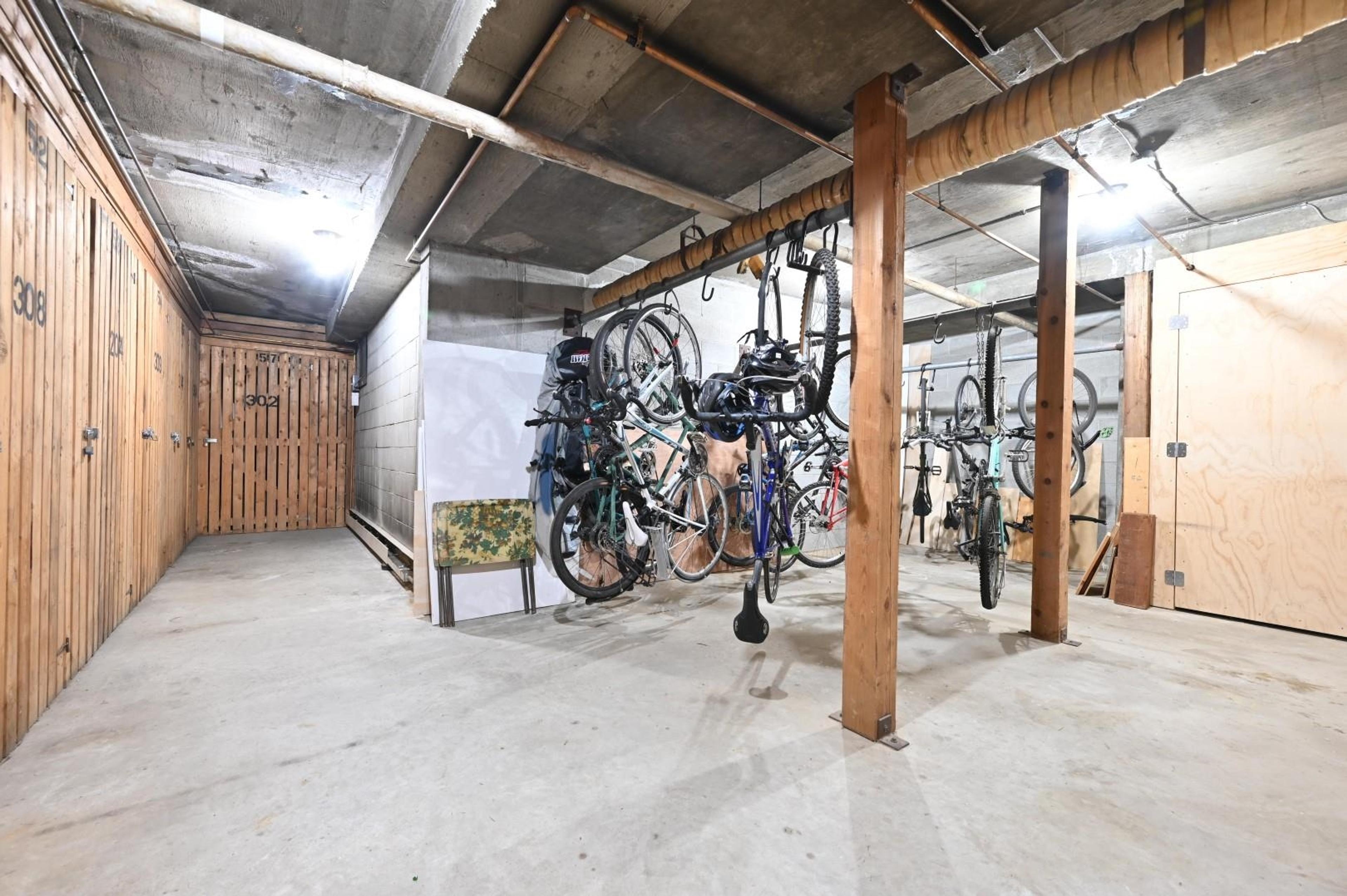 2190 W 7 Avenue, Vancouver - Common Areas - Common storage - Photo 1