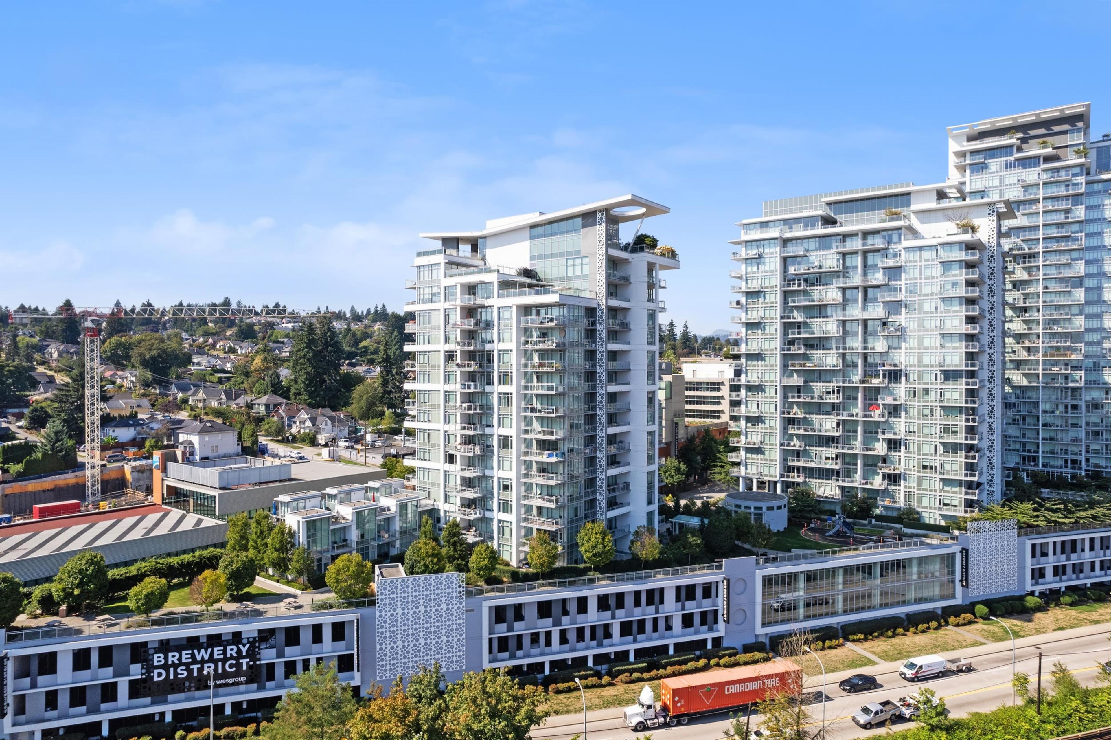 200 Nelson's Crescent, New Westminster - Exteriors - Full Complex View, Drone/Aerial View - Photo 3