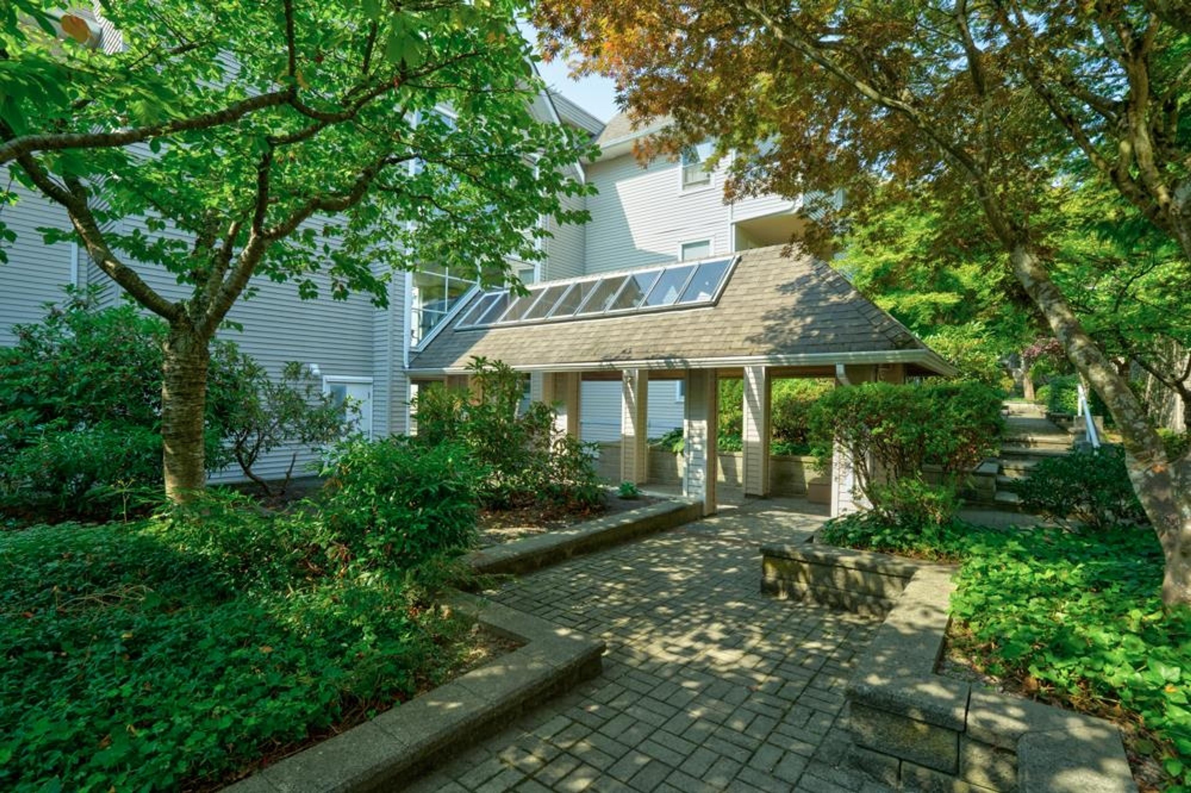 5375 Victory Street, Burnaby - Exteriors - Photo 5