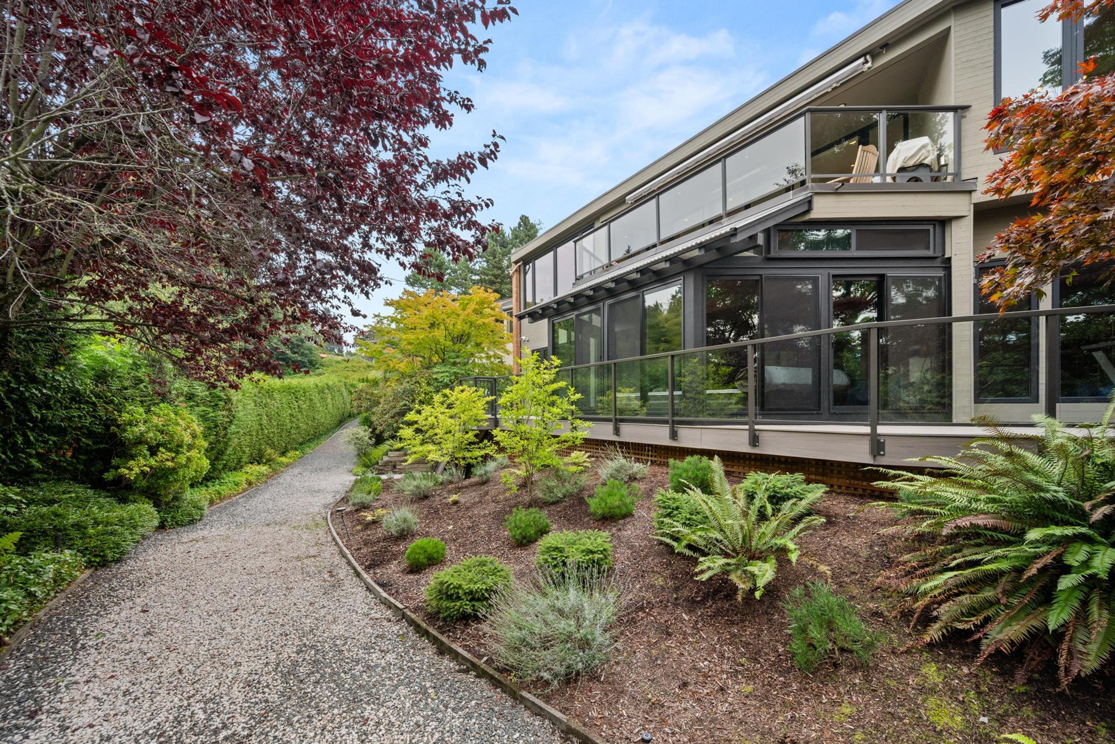 2236 Yewbrook Place, Vancouver - Exteriors - Photo 3