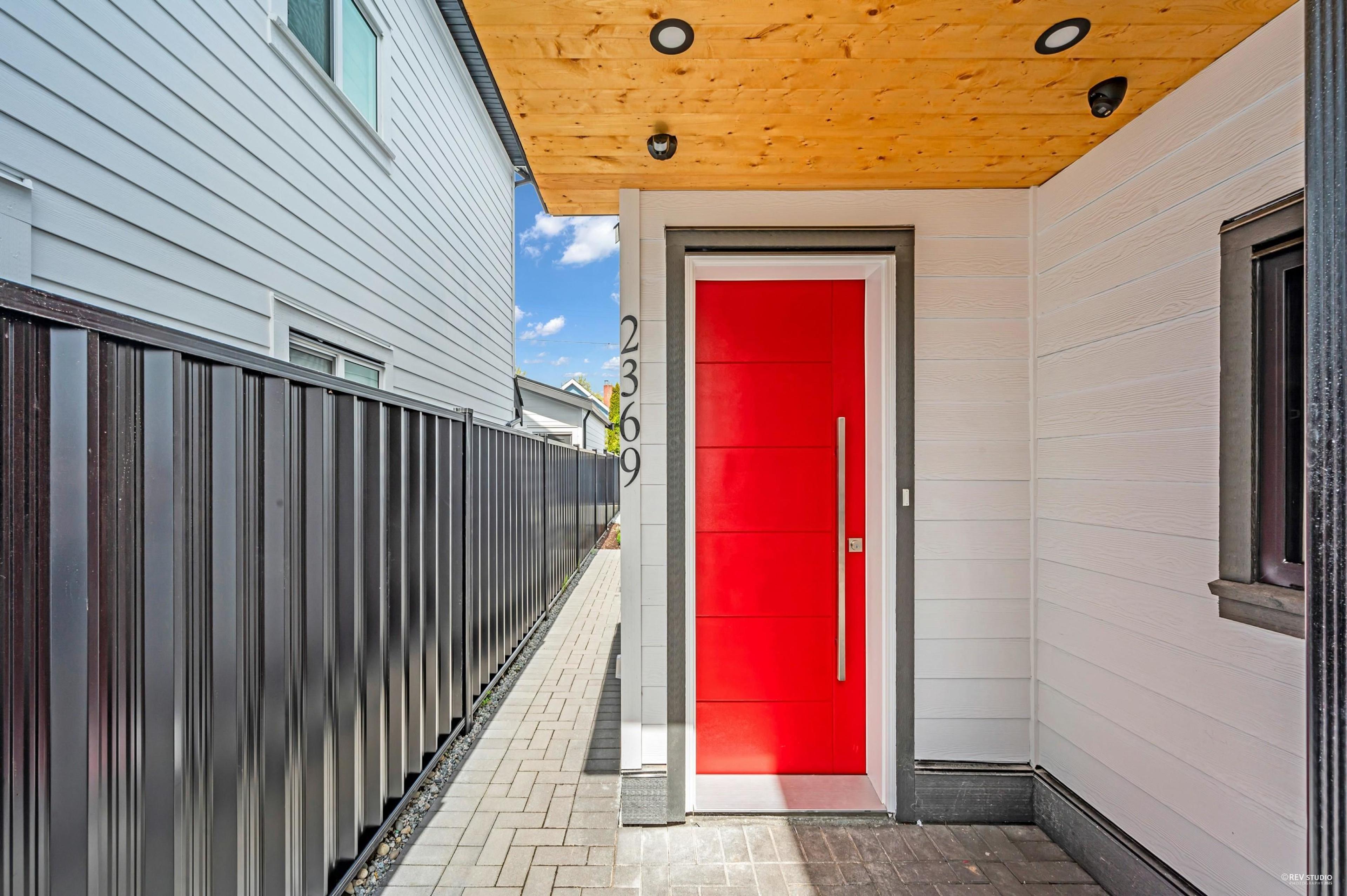 2371 Adanac Street, Vancouver - Exteriors - Photo 1