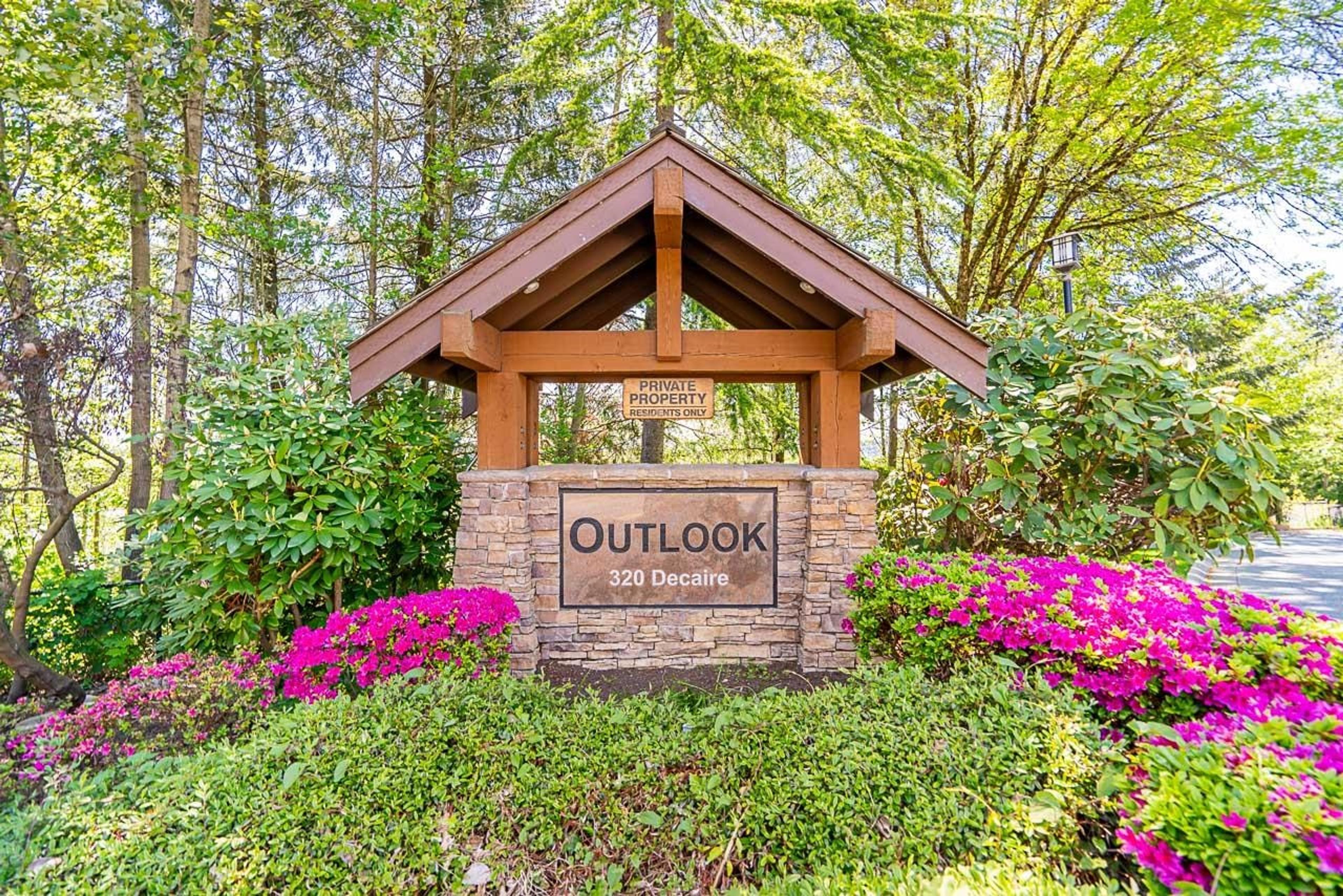 320 Decaire Street, Coquitlam - Exteriors - Photo 3