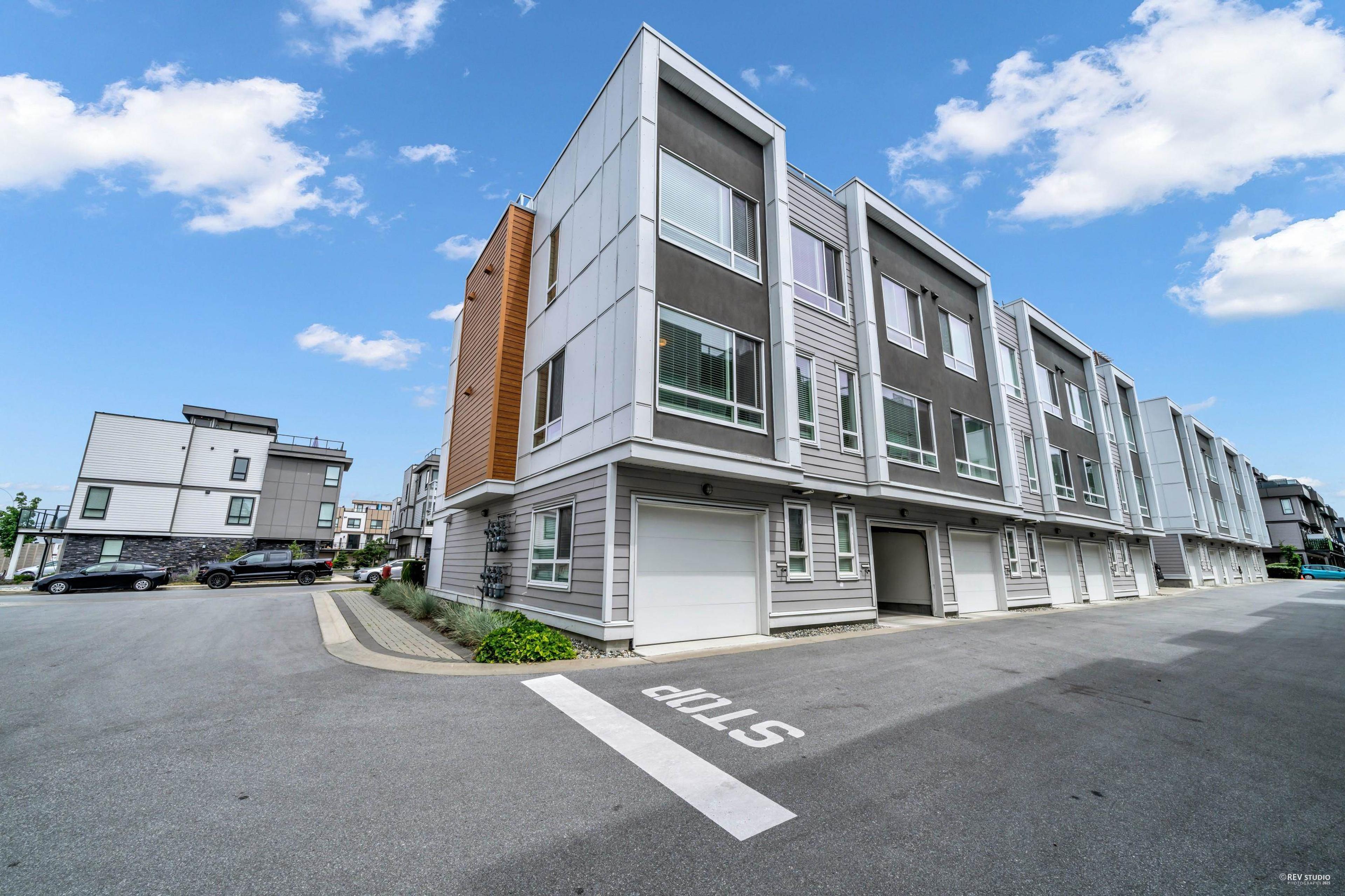 19628 55a Avenue, Langley - Exteriors - Full Complex View - Photo 5