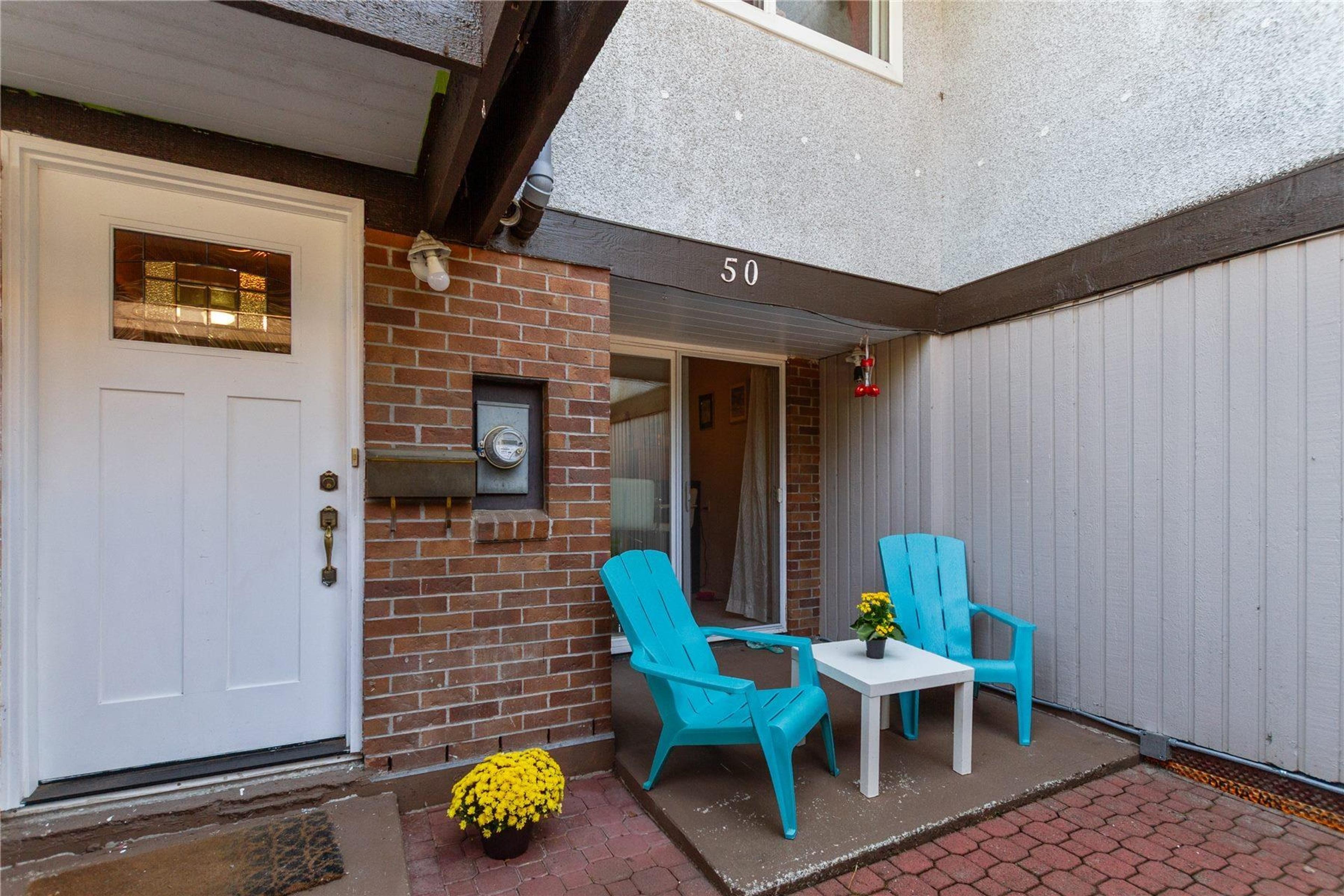 3046 Coast Meridian Road, Port Coquitlam - Exteriors - Photo 1