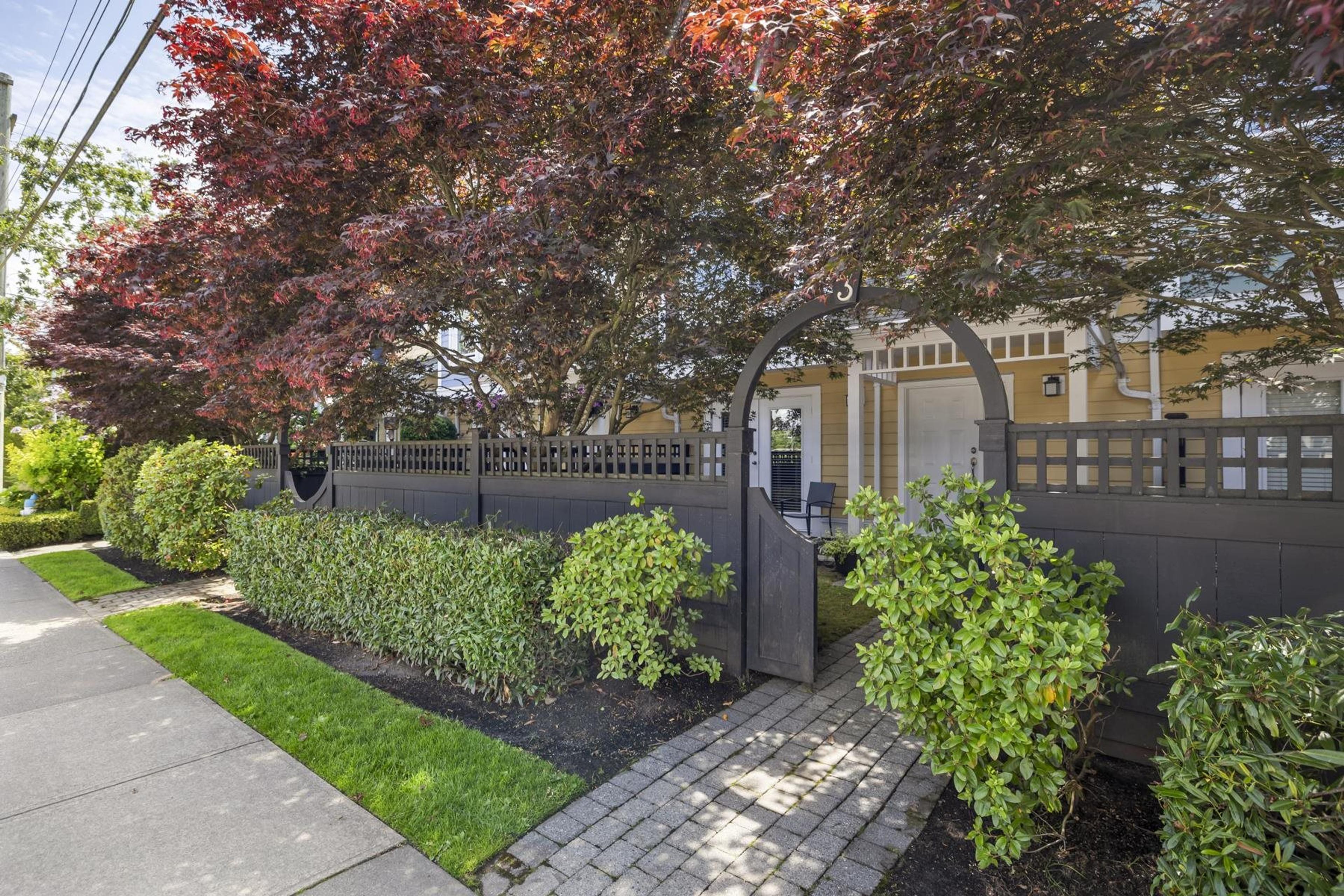 4729 Garry Street, Delta - Exteriors - Photo 6