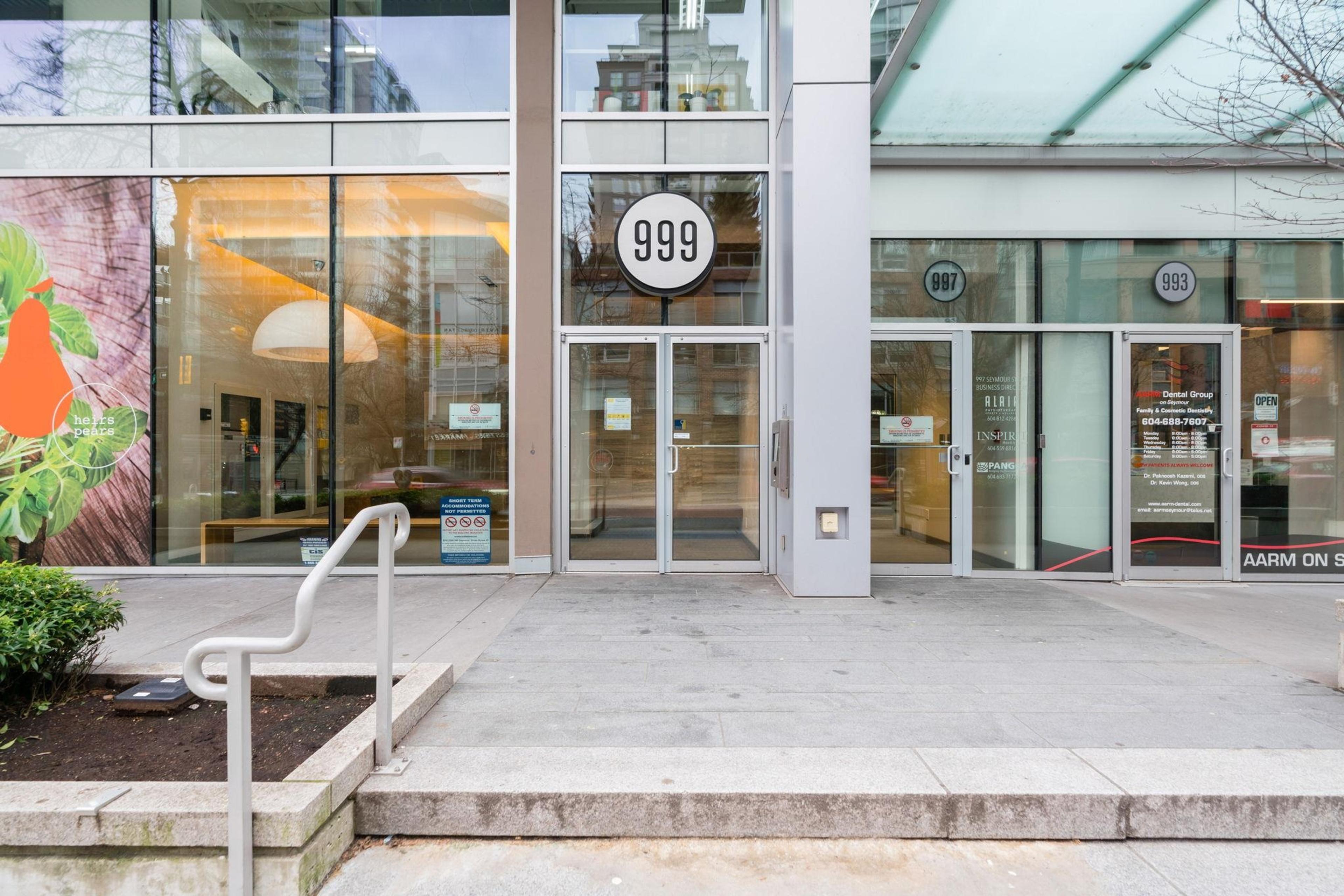 999 Seymour Street, Vancouver - Exteriors - Photo 2