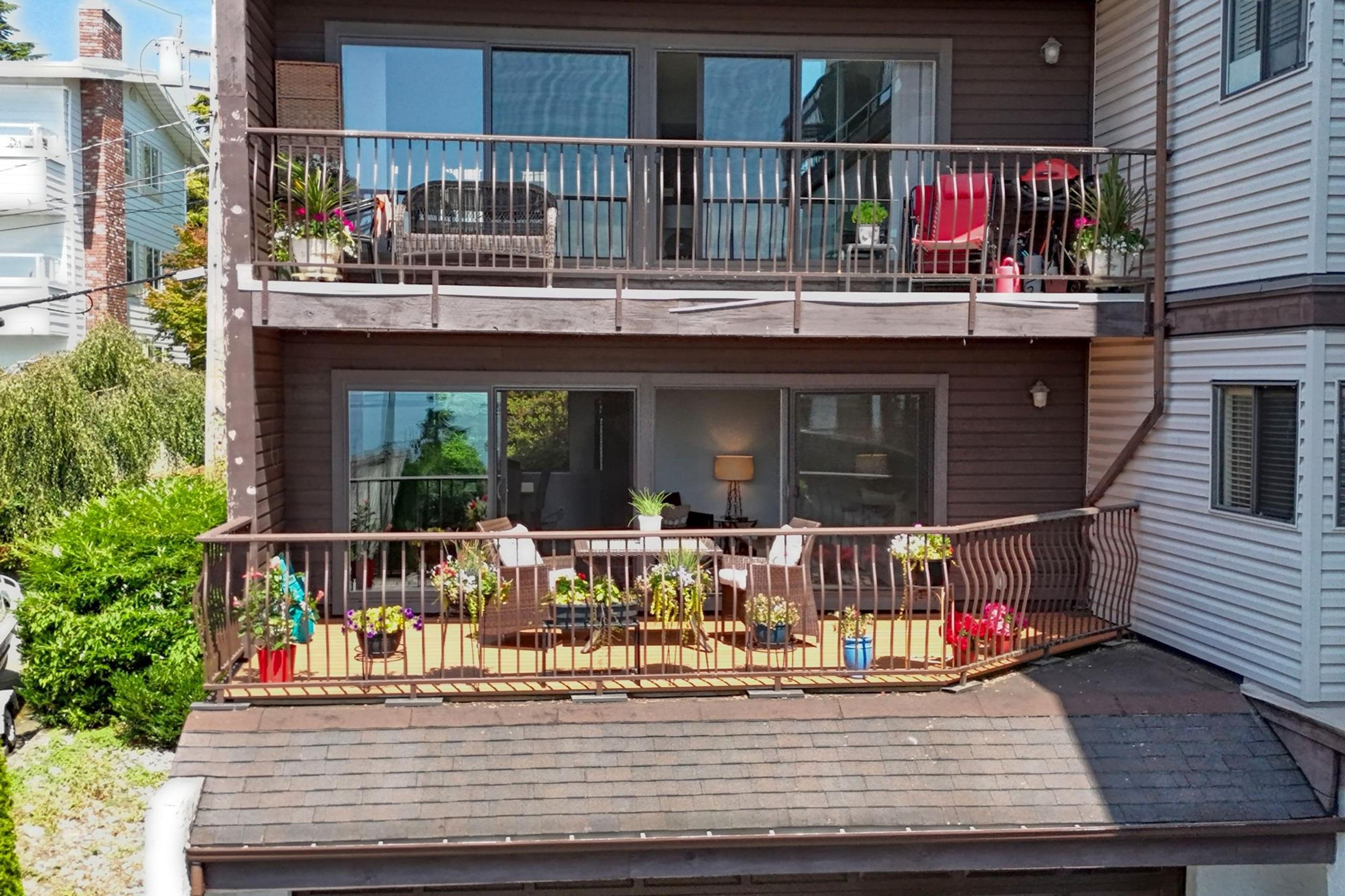 15041 Prospect Avenue, White Rock - Exteriors - Photo 3