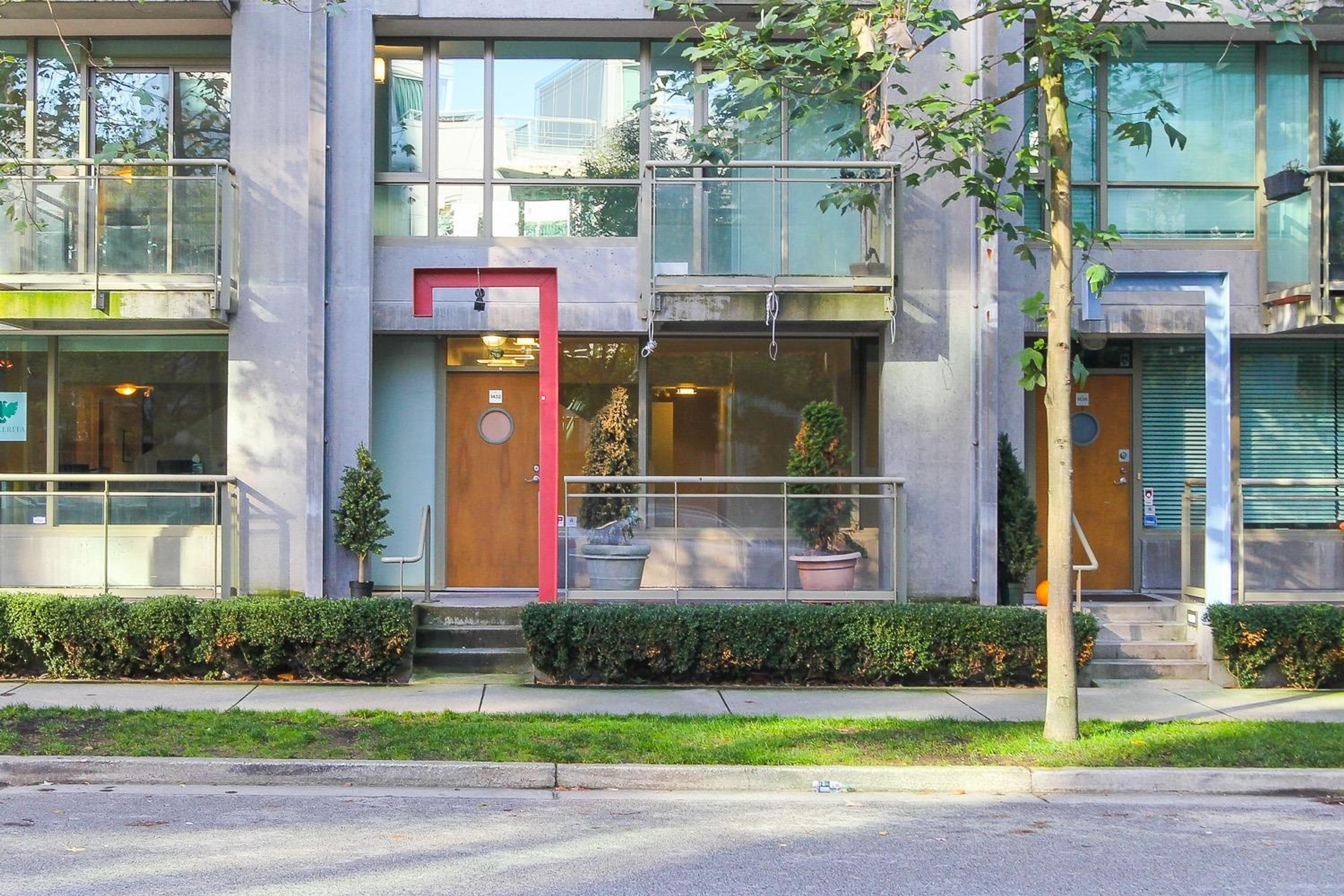 1478 W Hastings Street, Vancouver - Exteriors - Full Complex View - Photo 1