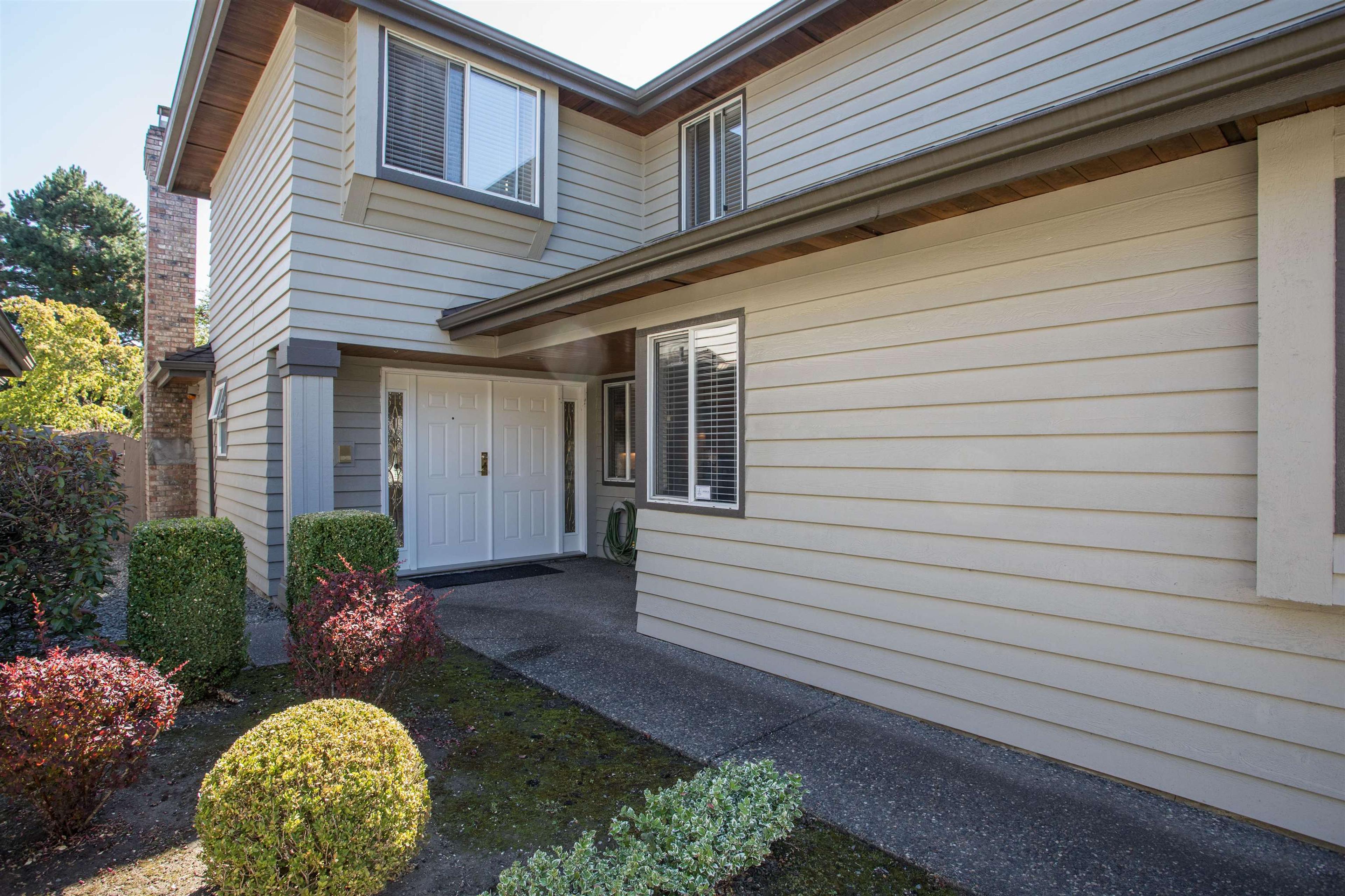 9331 Francis Road, Richmond - Exteriors - Photo 2